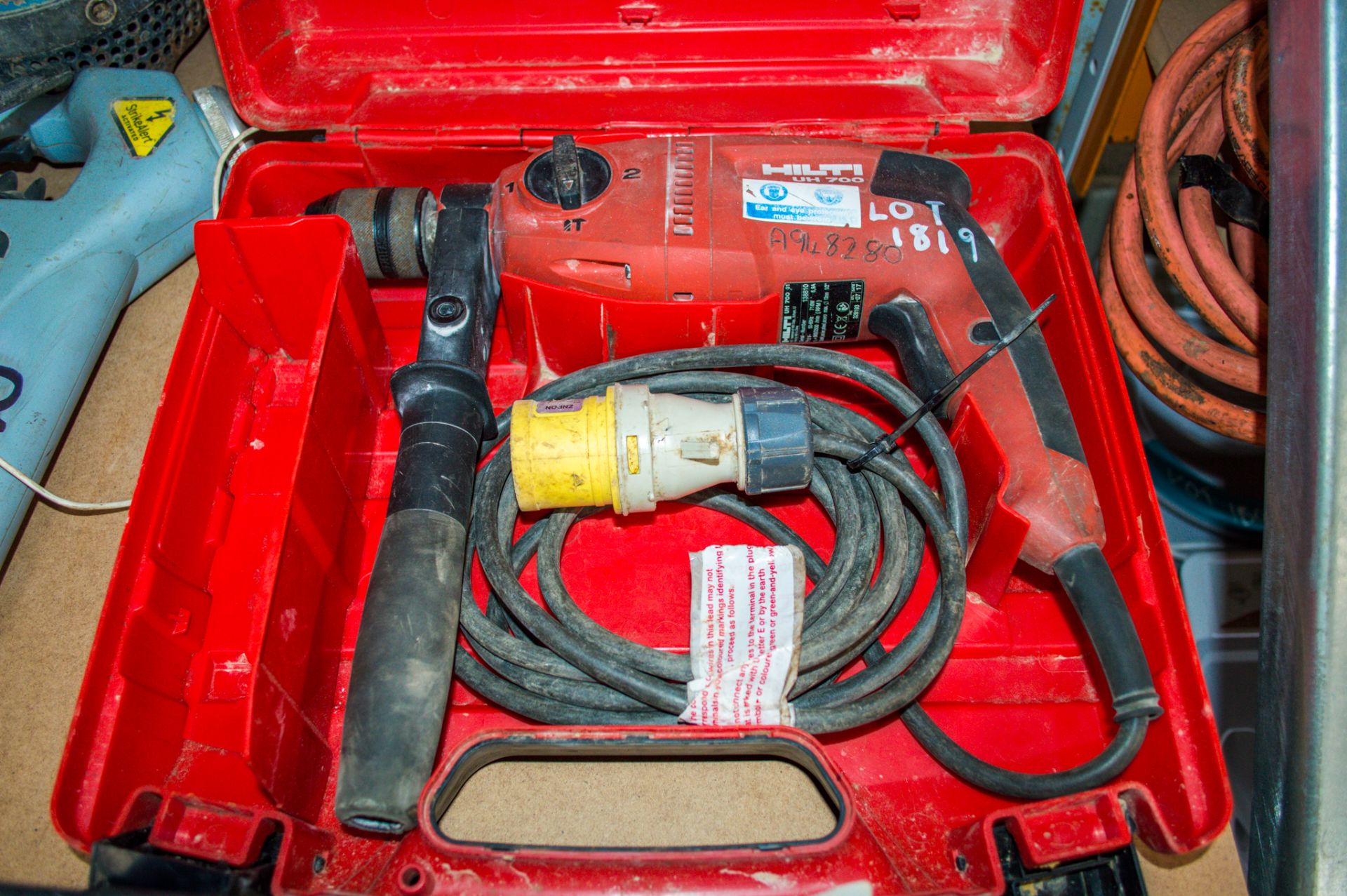 Hilti UH700 110v rotary hammer drill c/w carry case A948280