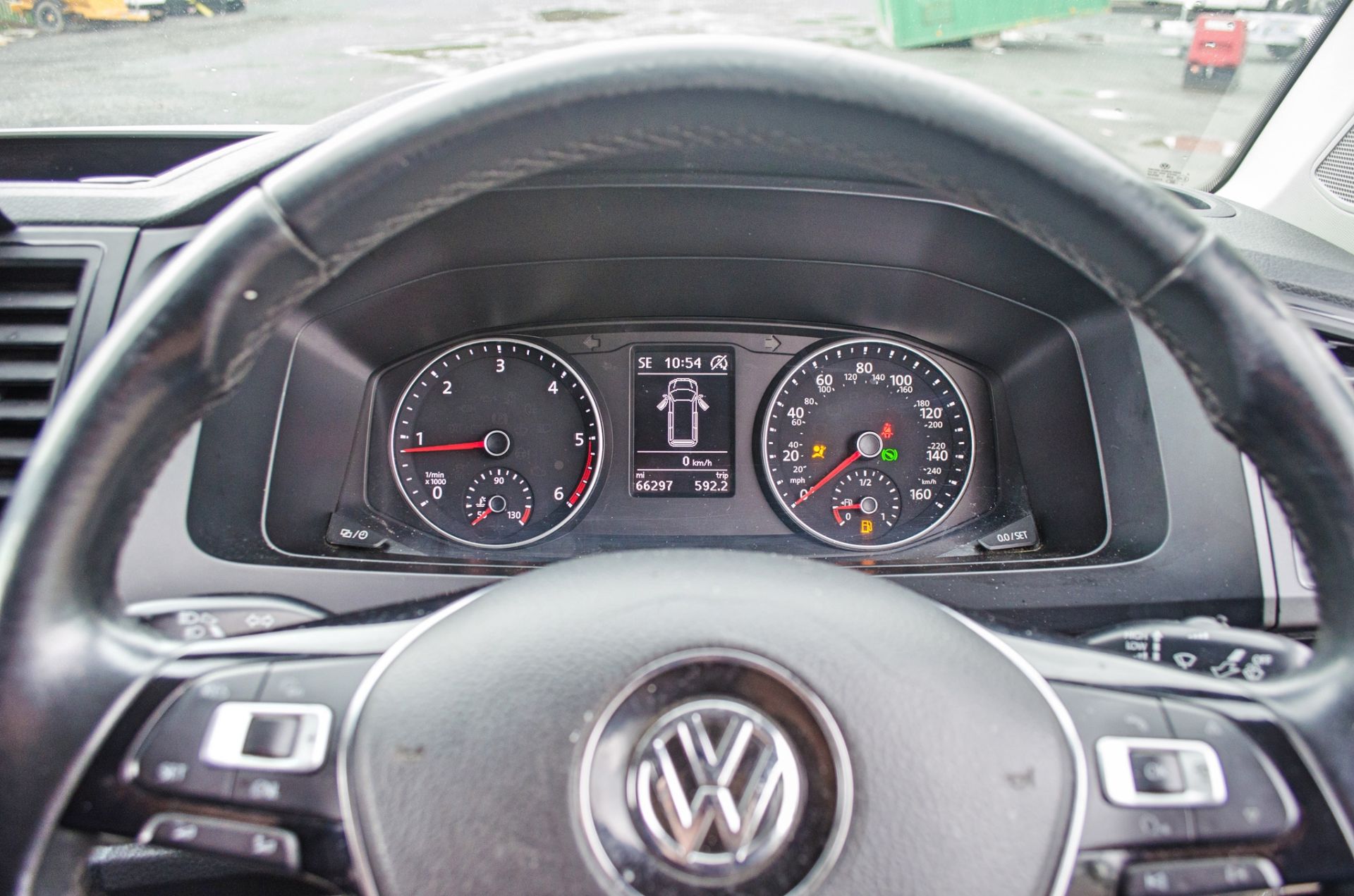 Volkswagen Transporter T32 High Line 2.0 TDI 204 BMT Auto panel van  Registration No: GC 18 HFN - Image 17 of 23