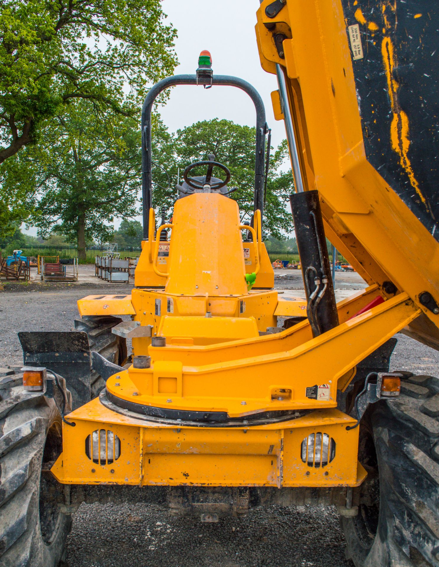 Thwaites 6 tonne swivel skip dumper  Year: 2018 S/N: SLCM20621803E3922 Recorded Hours: 790 - Image 15 of 20