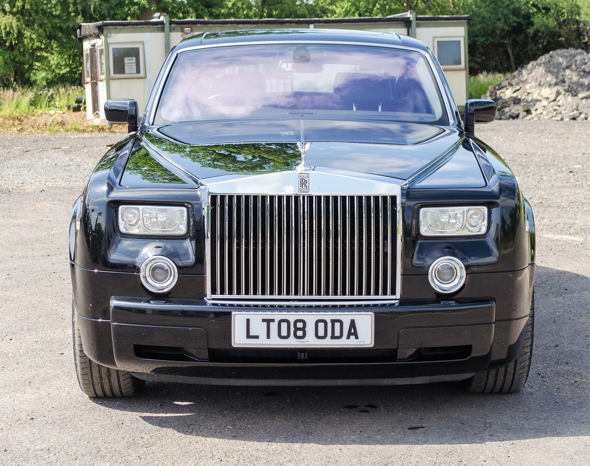 Rolls Royce Phantom VII 6.75 litre petrol 4 door saloon car  Reg No: LT 08 ODA Date of Registration: - Image 9 of 44