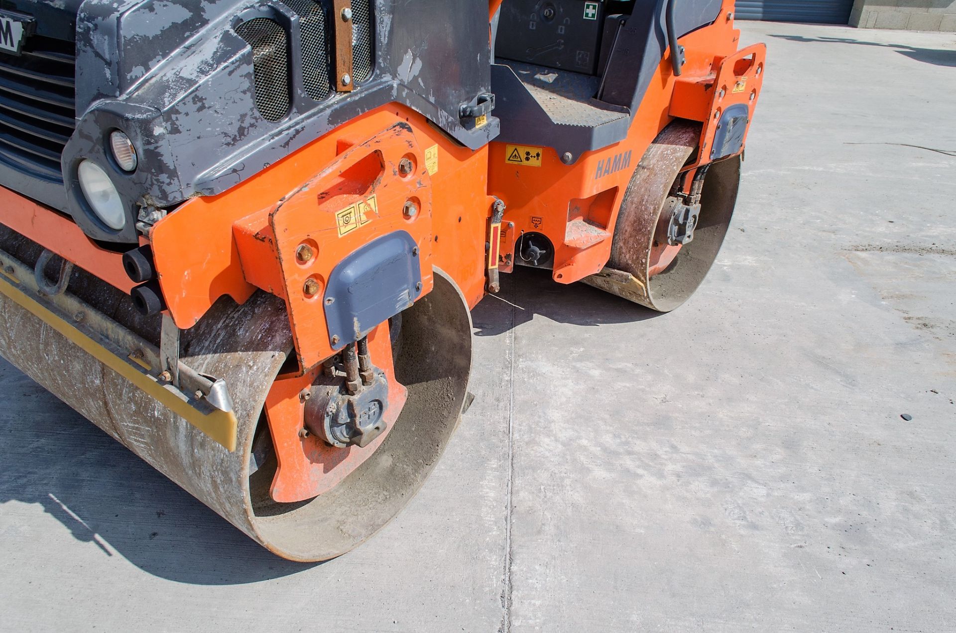 Hamm HD 12 double drum roller Year: 2014 S/N: 2004629 Recorded Hours: 1236 - Image 10 of 20