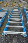 Lyte 8 tread glass fibre framed step ladder 1907-5266