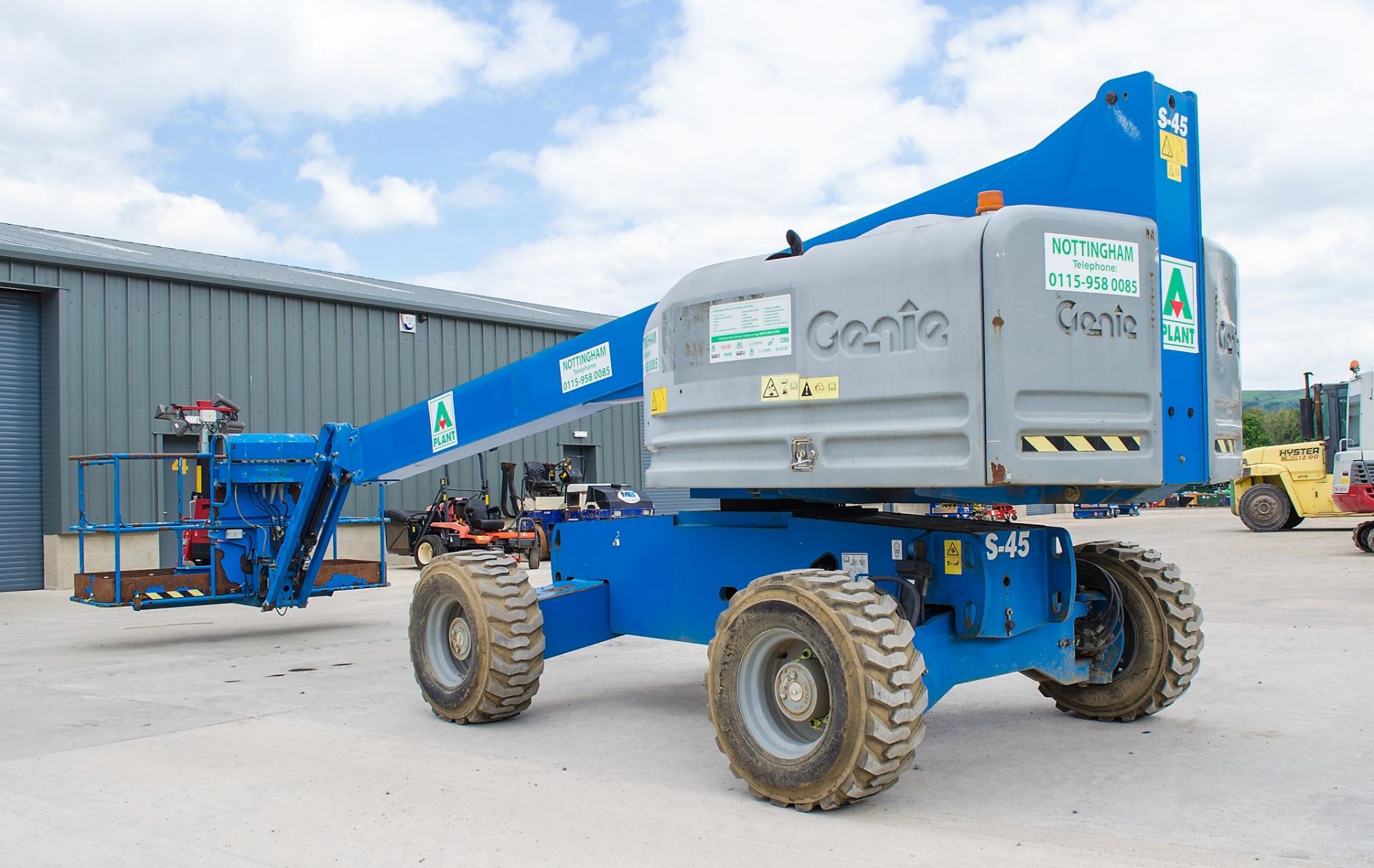 Genie S-45 diesel driven 45 ft boom lift access platform Year: 2014 S/N: 54514-18197 Recorded Hours: - Image 4 of 18