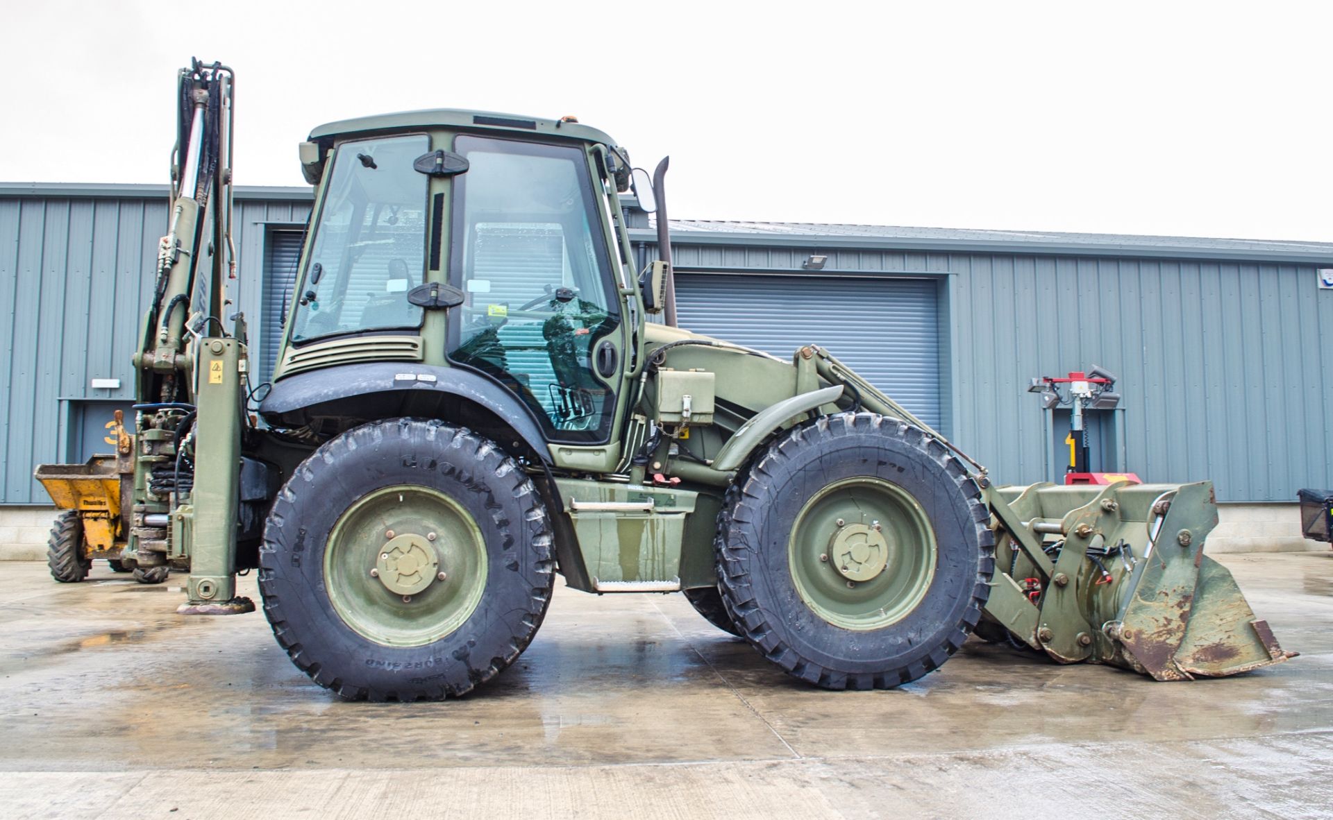 JCB 4CX back hoe loader (ex MOD) Year: 2010 S/N: 2003657 Recorded Hours: 1759 c/w joystick controls, - Image 8 of 23