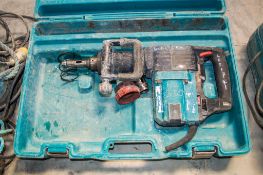 Makita 110v breaker c/w carry case HL1650 ** Parts missing & cord cut off **