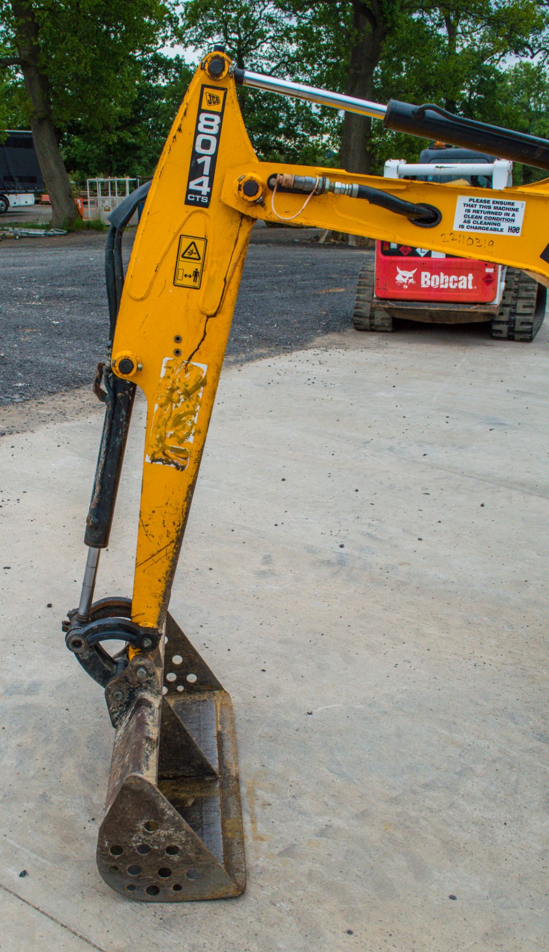 JCB 8014 CTS 1.5 tonne rubber tracked mini excavator Year: 2014 S/N: 2070487 Recorded Hours: 1796 - Image 13 of 17