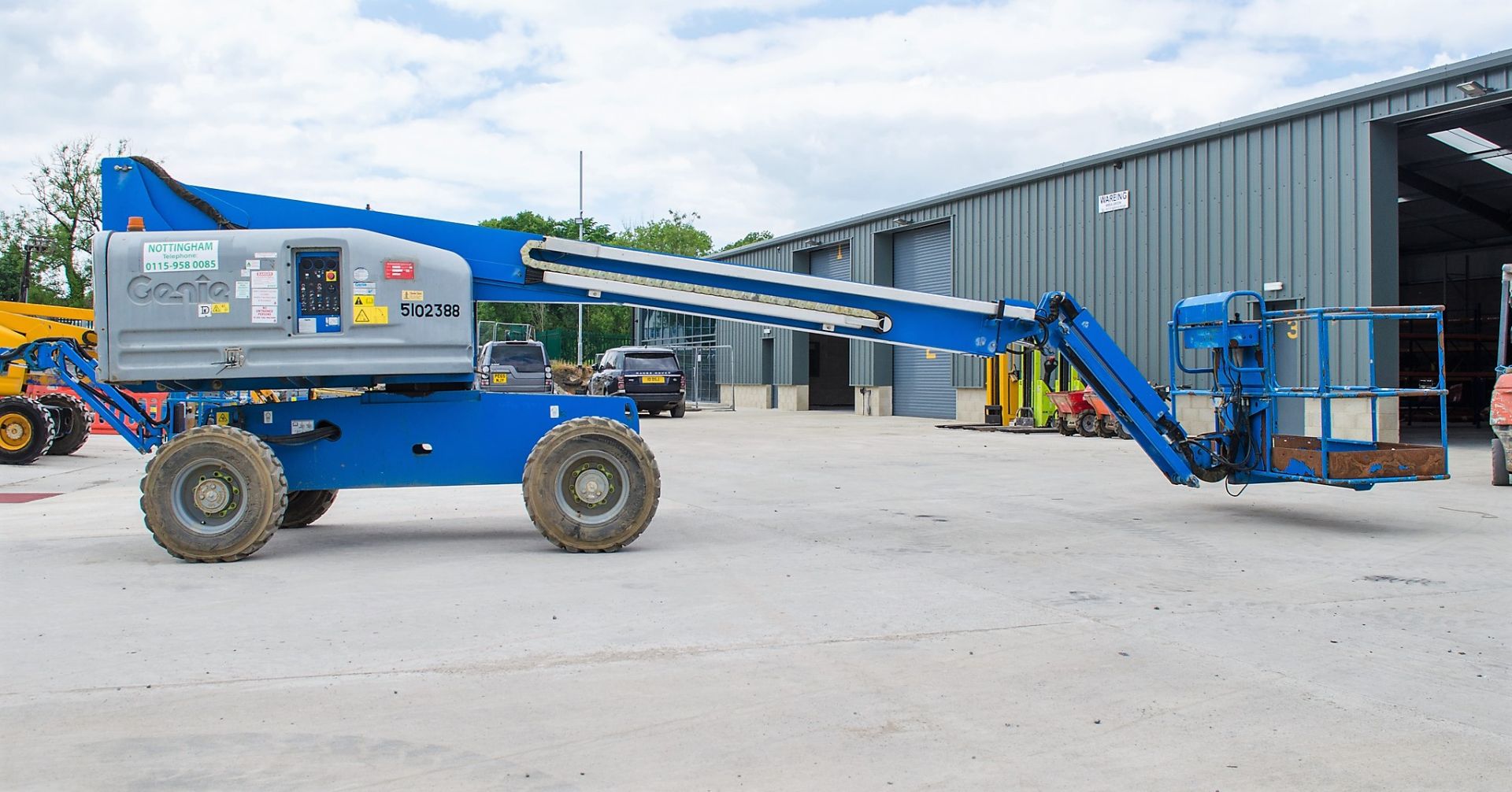 Genie S-45 diesel driven 45 ft boom lift access platform Year: 2014 S/N: 54514-18197 Recorded Hours: - Image 8 of 18