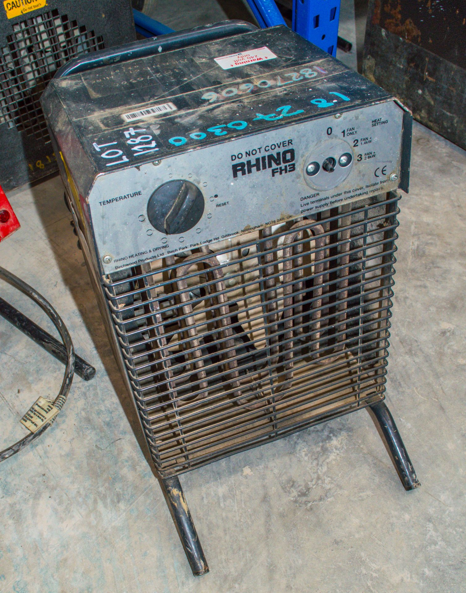 Rhino FH3 240v fan heater 18270300