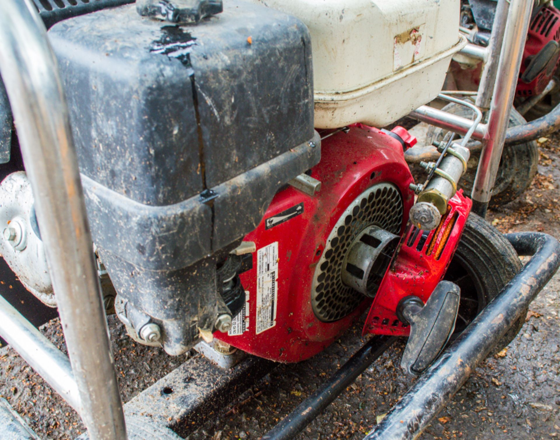 JCB Beaver petrol driven hydraulic power pack c/w Hydraulic anti-vibe breaker 1410-5242 - Image 3 of 3