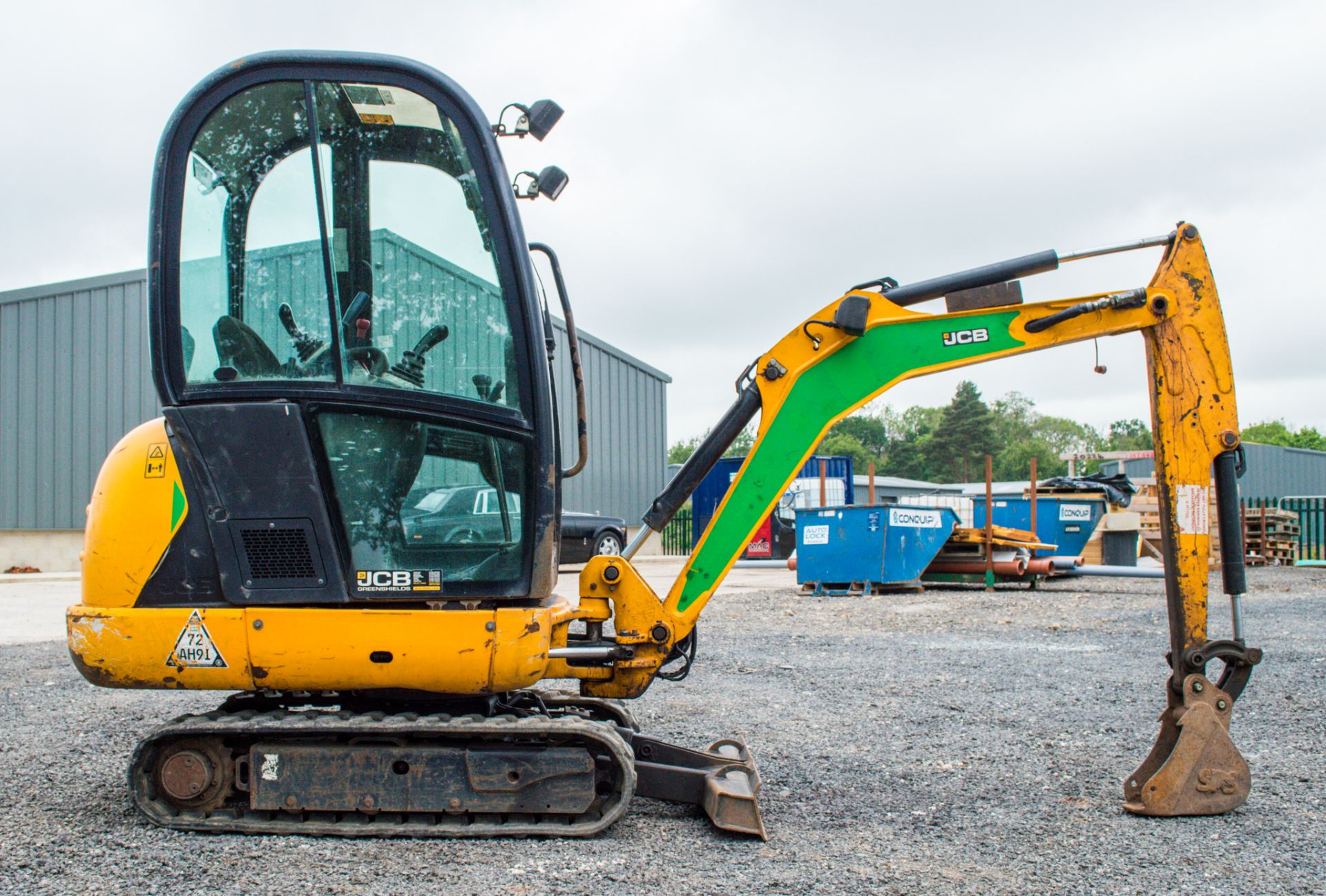 JCB 8016 1.6 tonne rubber tracked mini excavator Year: 2013 S/N: 2071396 Recorded Hours: 2331 blade, - Image 7 of 16