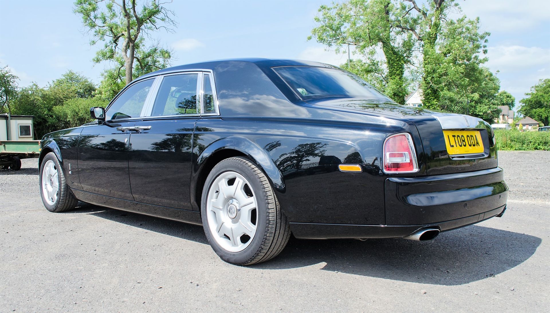 Rolls Royce Phantom VII 6.75 litre petrol 4 door saloon car  Reg No: LT 08 ODA Date of Registration: - Image 5 of 44