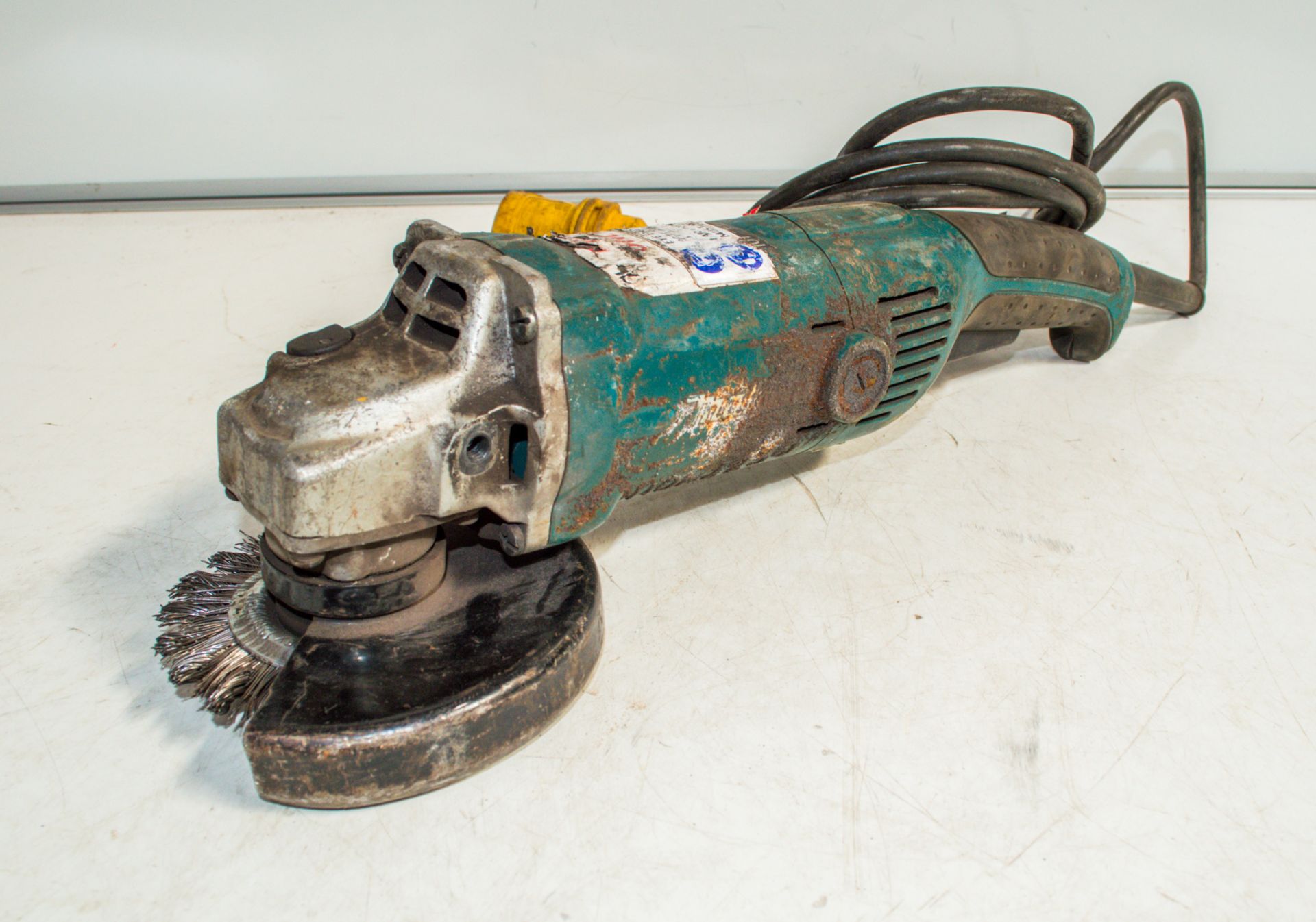 Makita GA5021 110v 125mm angle grinder 11012250