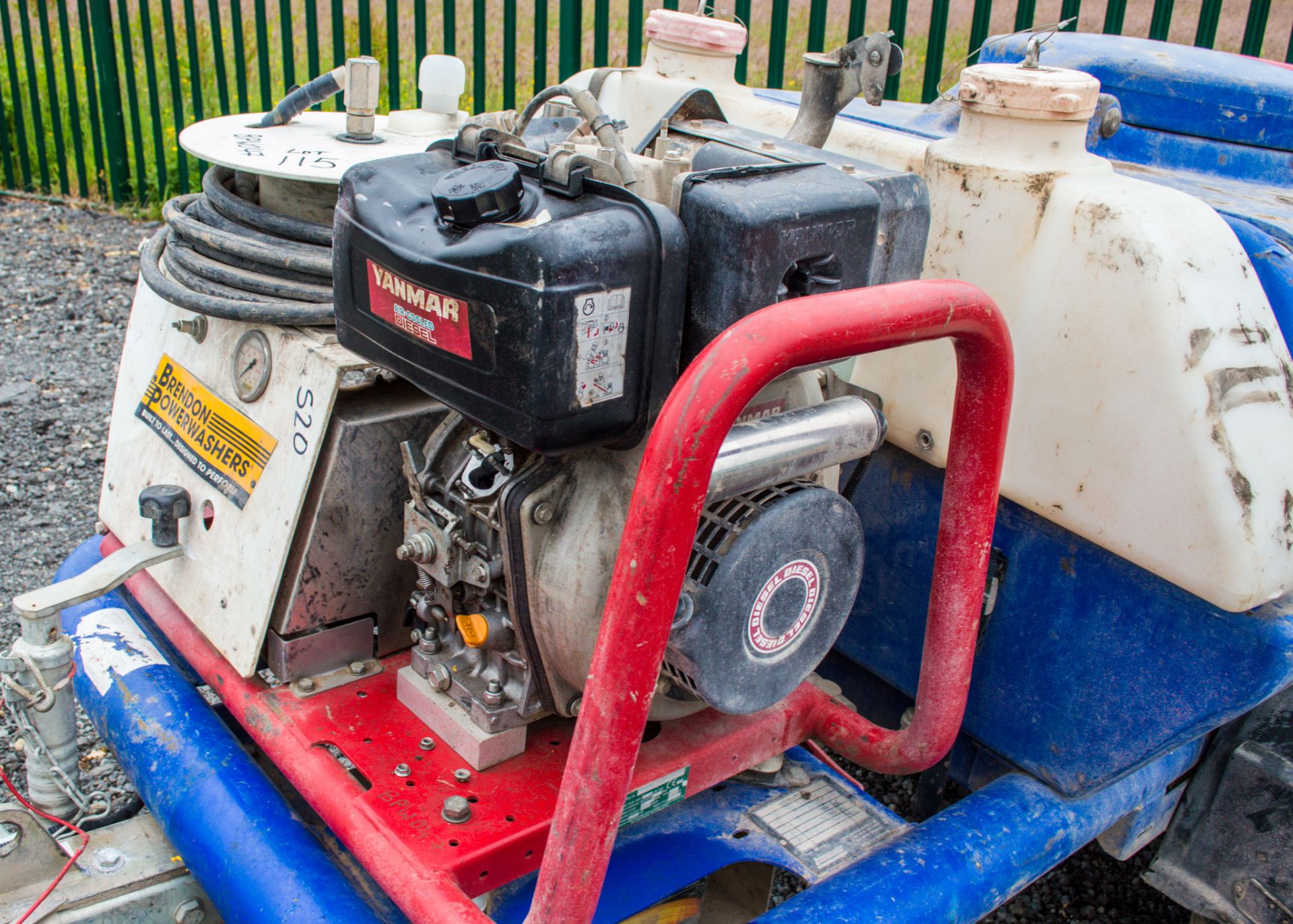 Brendon fast tow diesel driven pressure washer bowser  BPW047 - Image 2 of 3