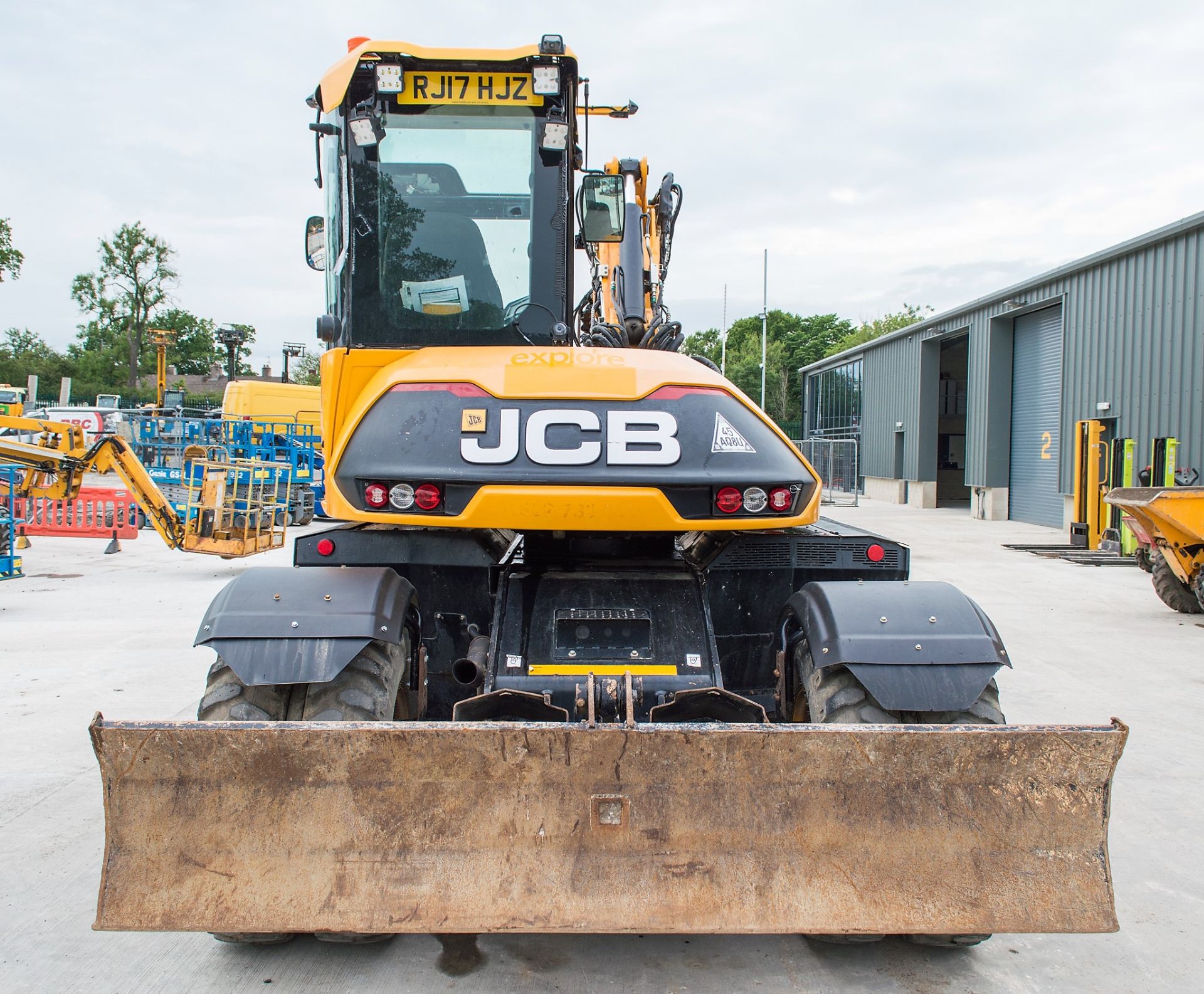 JCB Hydradig 110 W 11 tonne wheeled excavator Year: 2017  S/N: JCBW11CFCH2496178 Recorded Hours: - Image 6 of 28