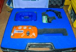 Crowcon gas detector c/w charger & carry case B4327058
