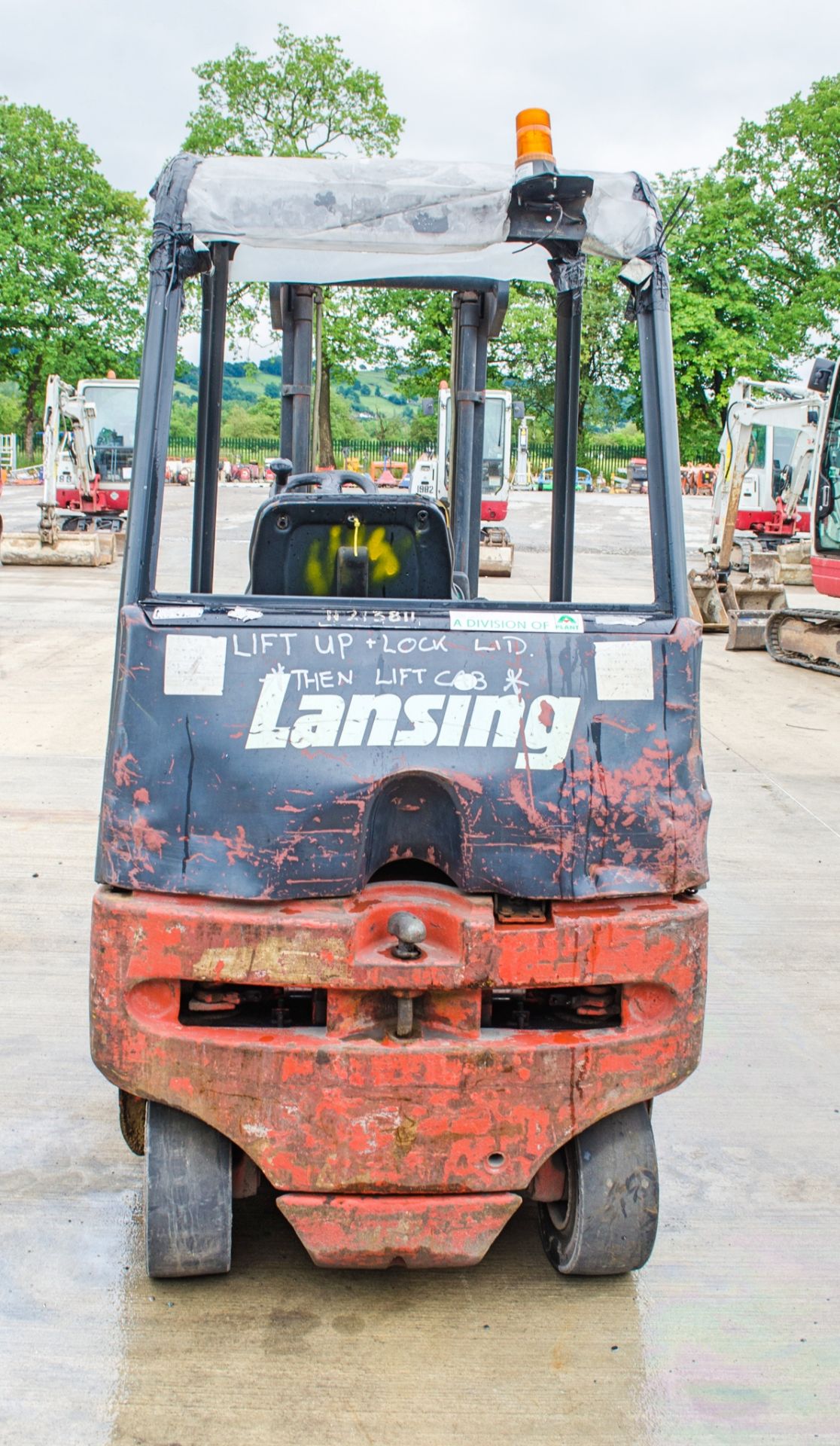 Lansing Linde E20 2 tonne battery electric fork lift truck Year: 1995 S/N: 1011720 Recorded Hours: - Image 6 of 14