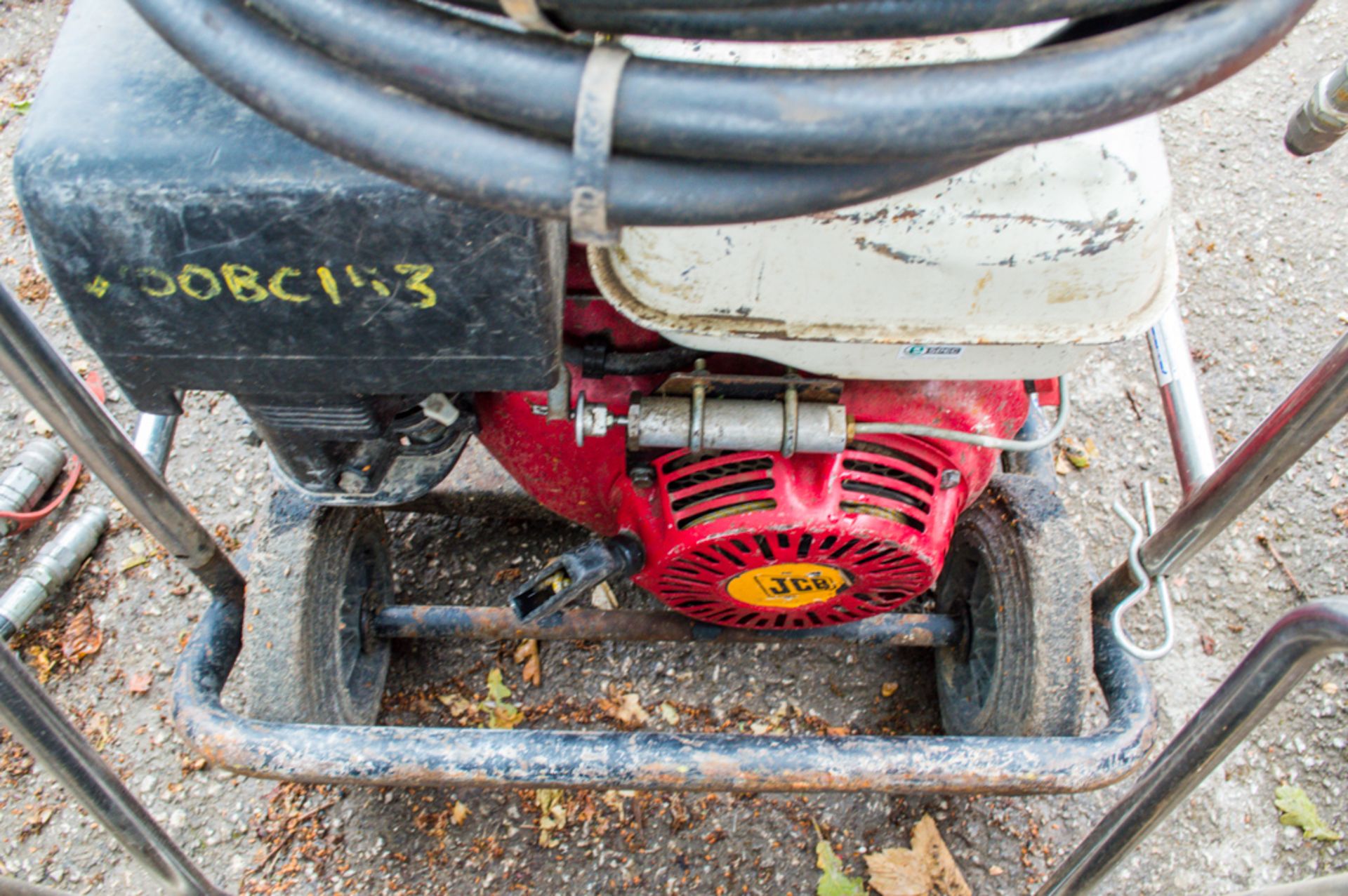 JCB Beaver petrol driven hydraulic power pack WOOBC153 - Image 2 of 2