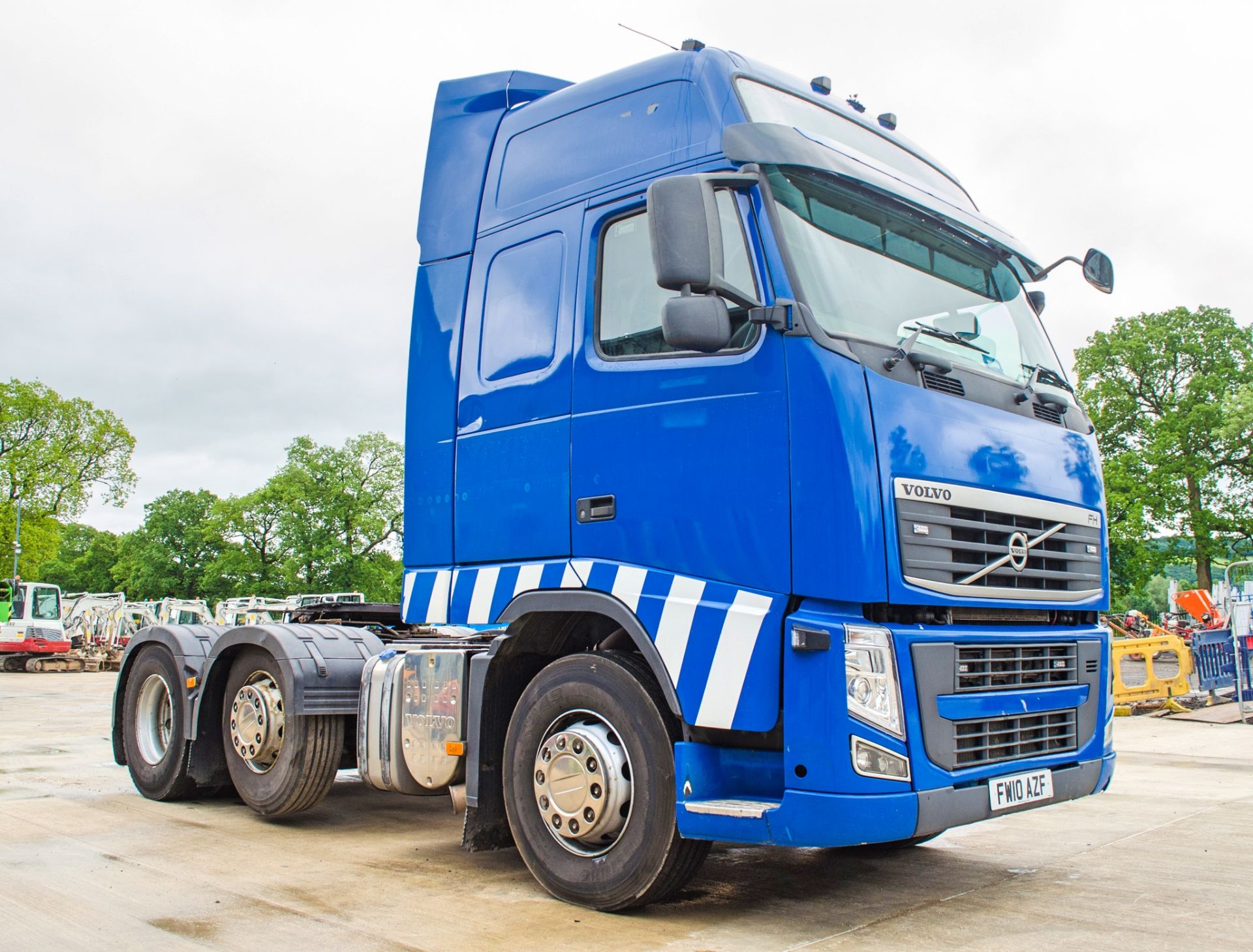 Volvo FH 500 6 x 2 mid lift tractor unit  Reg No: FW 10 AZF  Date of Registartion: 29/07/2010 - Image 2 of 21