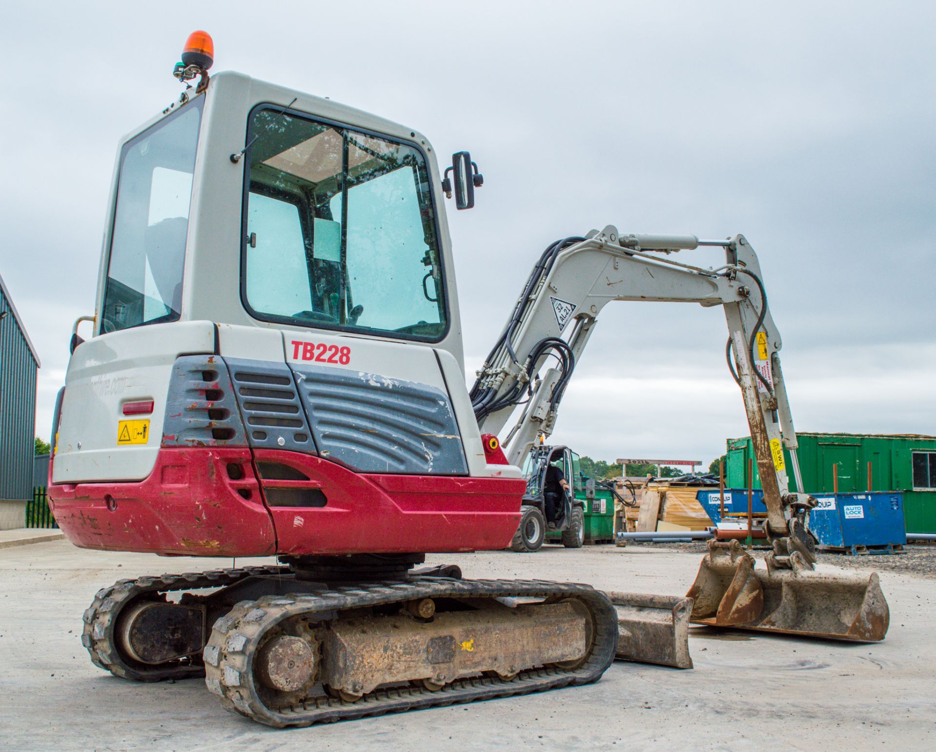 Takeuchi TB228 2.8 tonne rubber tracked excavator Year: 2015 S/N: 122804197 Recorded Hours: Not - Image 3 of 15