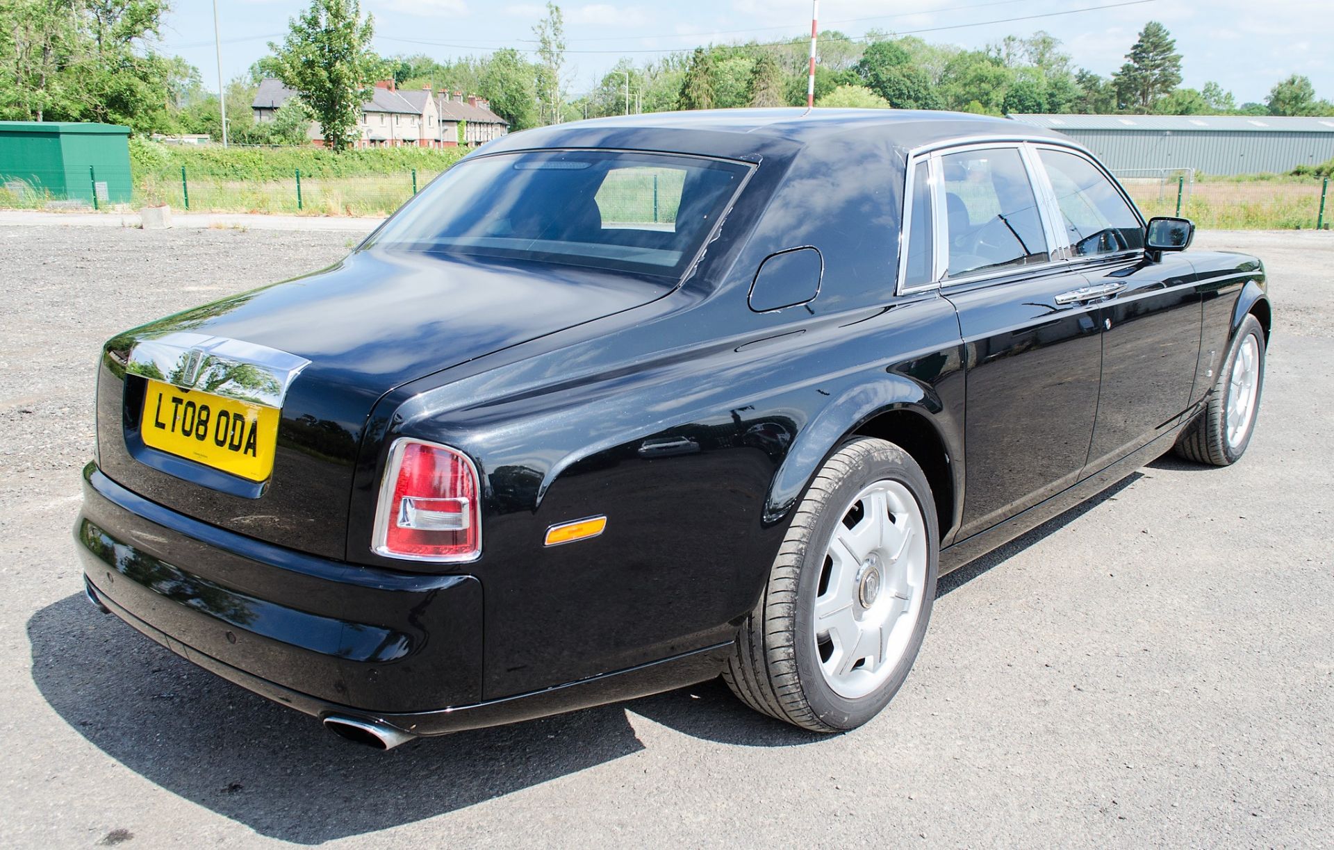 Rolls Royce Phantom VII 6.75 litre petrol 4 door saloon car  Reg No: LT 08 ODA Date of Registration: - Image 7 of 44