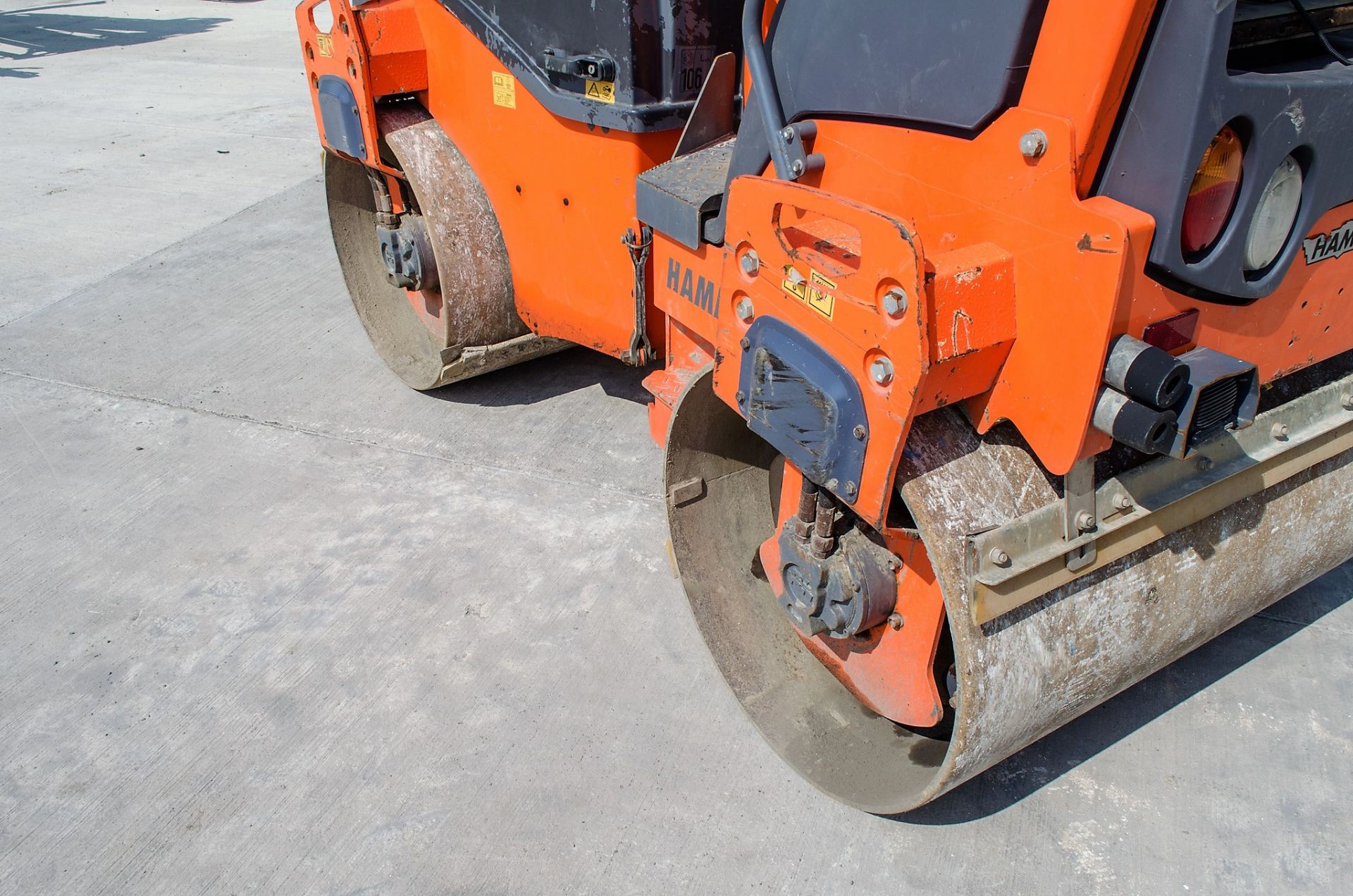 Hamm HD 12 double drum roller Year: 2014 S/N: 2004629 Recorded Hours: 1236 - Image 9 of 20