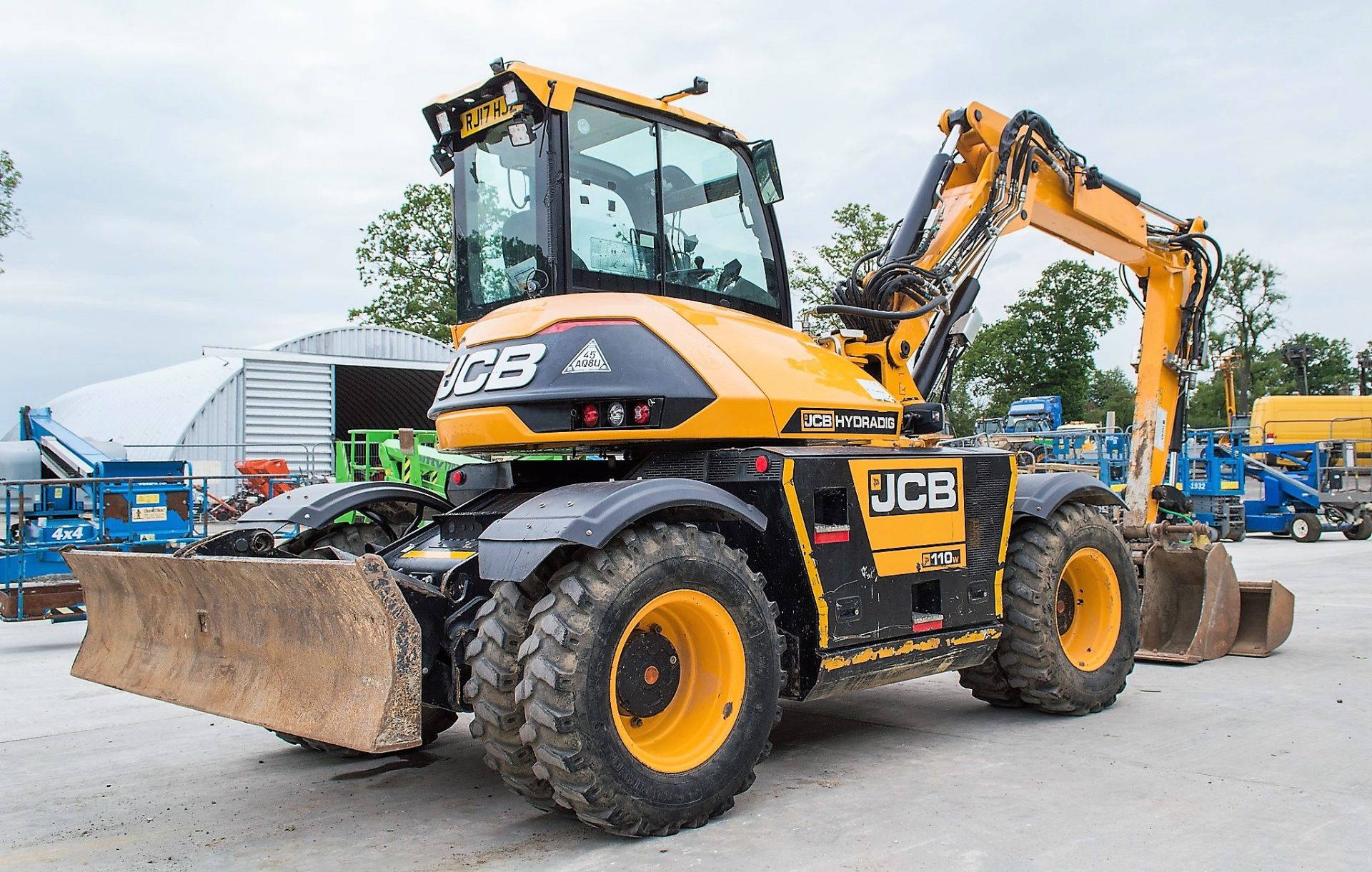 JCB Hydradig 110 W 11 tonne wheeled excavator Year: 2017  S/N: JCBW11CFCH2496178 Recorded Hours: - Image 3 of 28