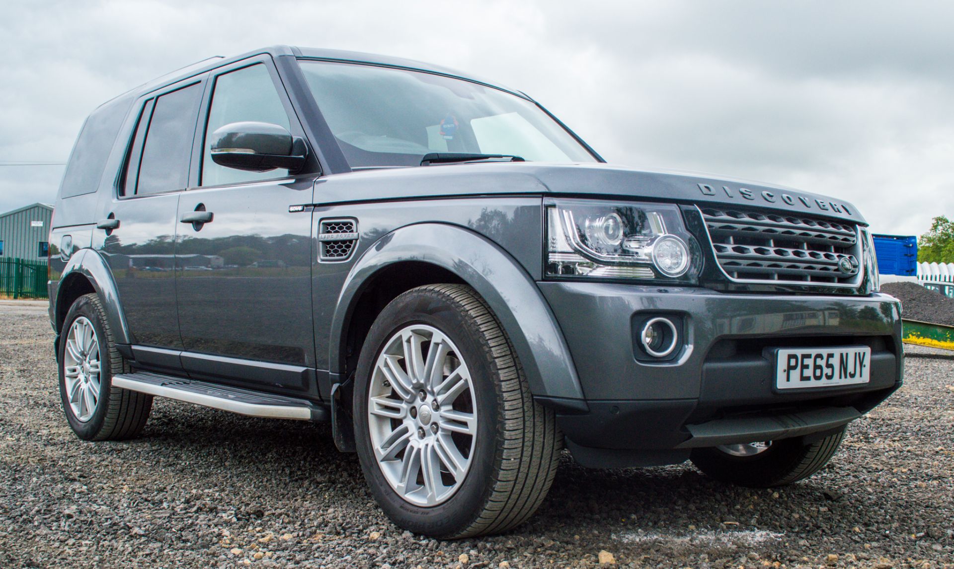 Land Rover Discovery 4 SE 3.0 TDV6 Commercial 4 wheel drive utility vehicle  Reg No: PE 65 NJY  Date - Image 2 of 23