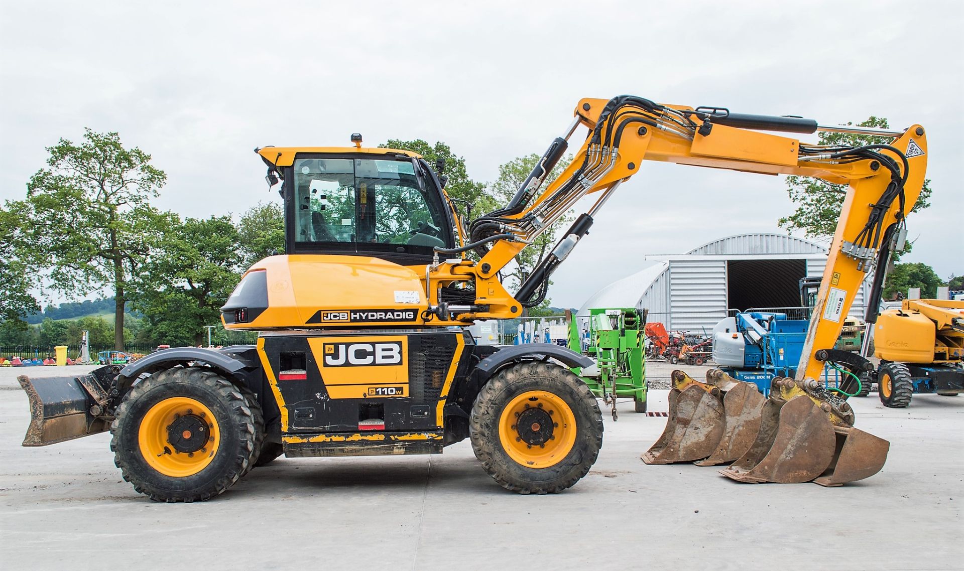 JCB Hydradig 110 W 11 tonne wheeled excavator Year: 2017  S/N: JCBW11CFCH2496178 Recorded Hours: - Image 8 of 28
