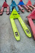 Pramac hand hydraulic pallet truck ** Handle missing **