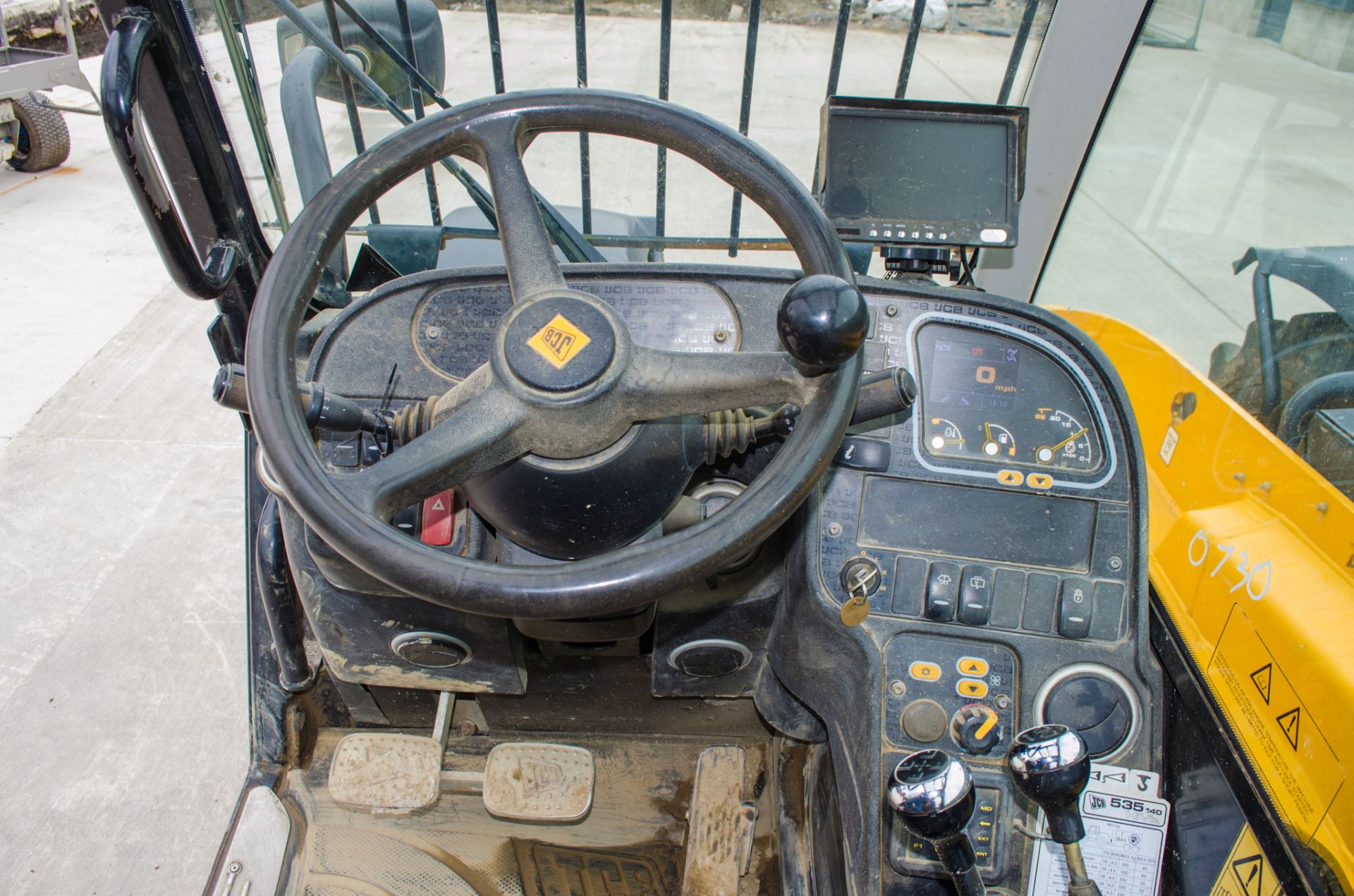 JCB 535 - 140 14 metre telescopic handler  Year: 2014 S/N: 2340370  Recorded Hours: 5134 c/w air con - Image 19 of 21