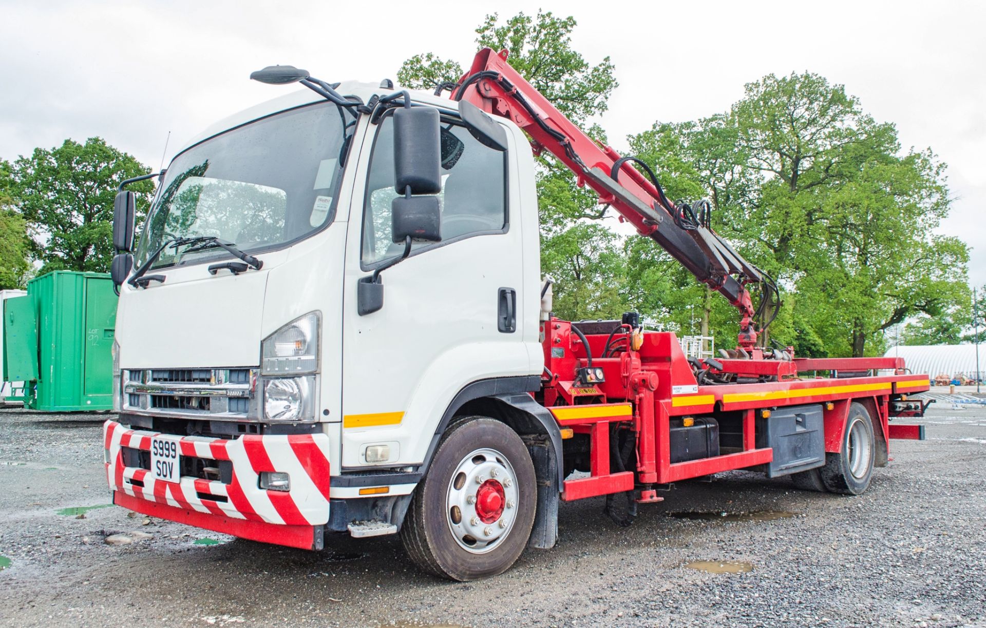 Isuzu F120.240 12 tonne 4 x 2 flat bed recovery truck  Reg Number: LK09 GPE (Registration on