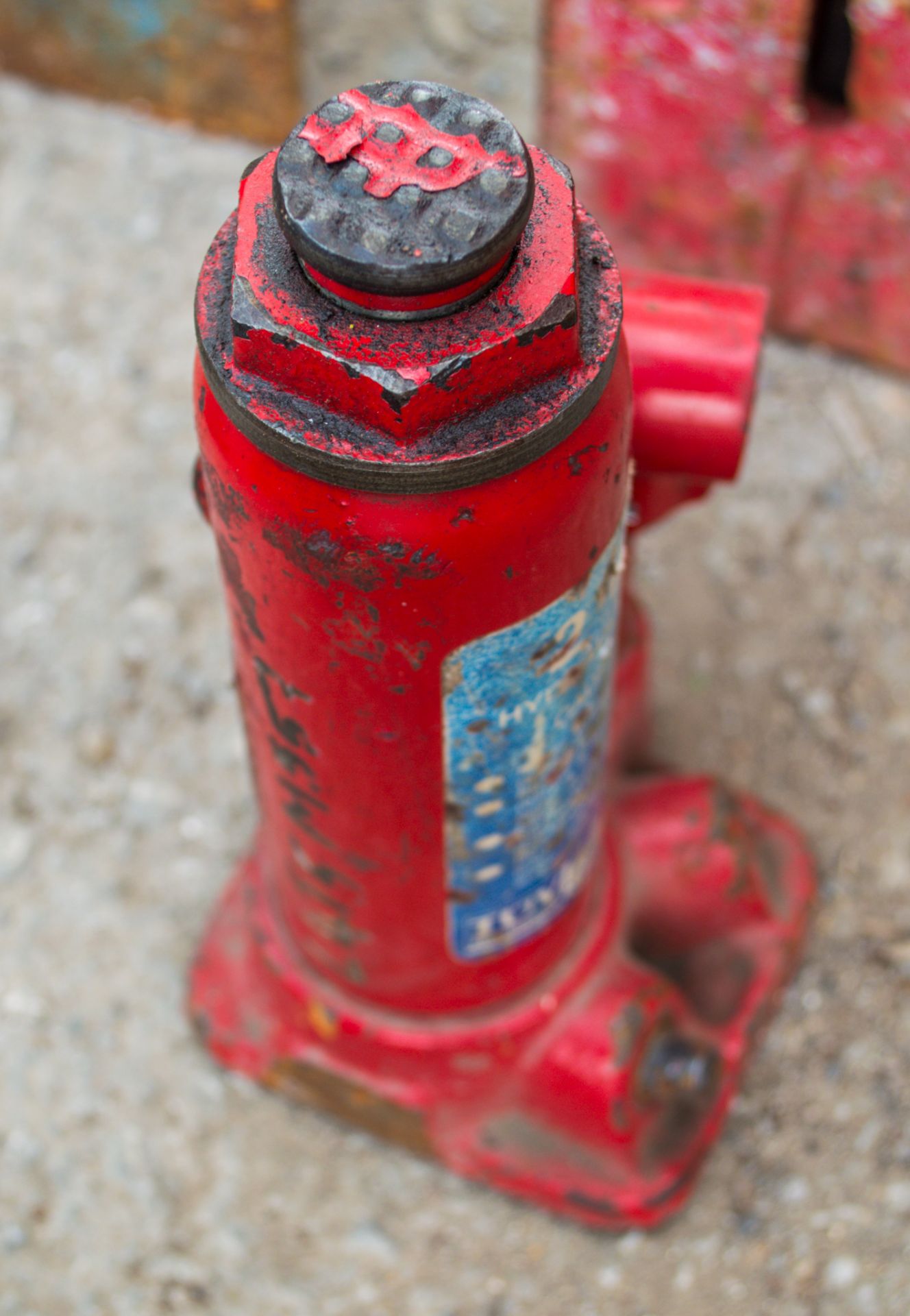 2 tonne bottle jack