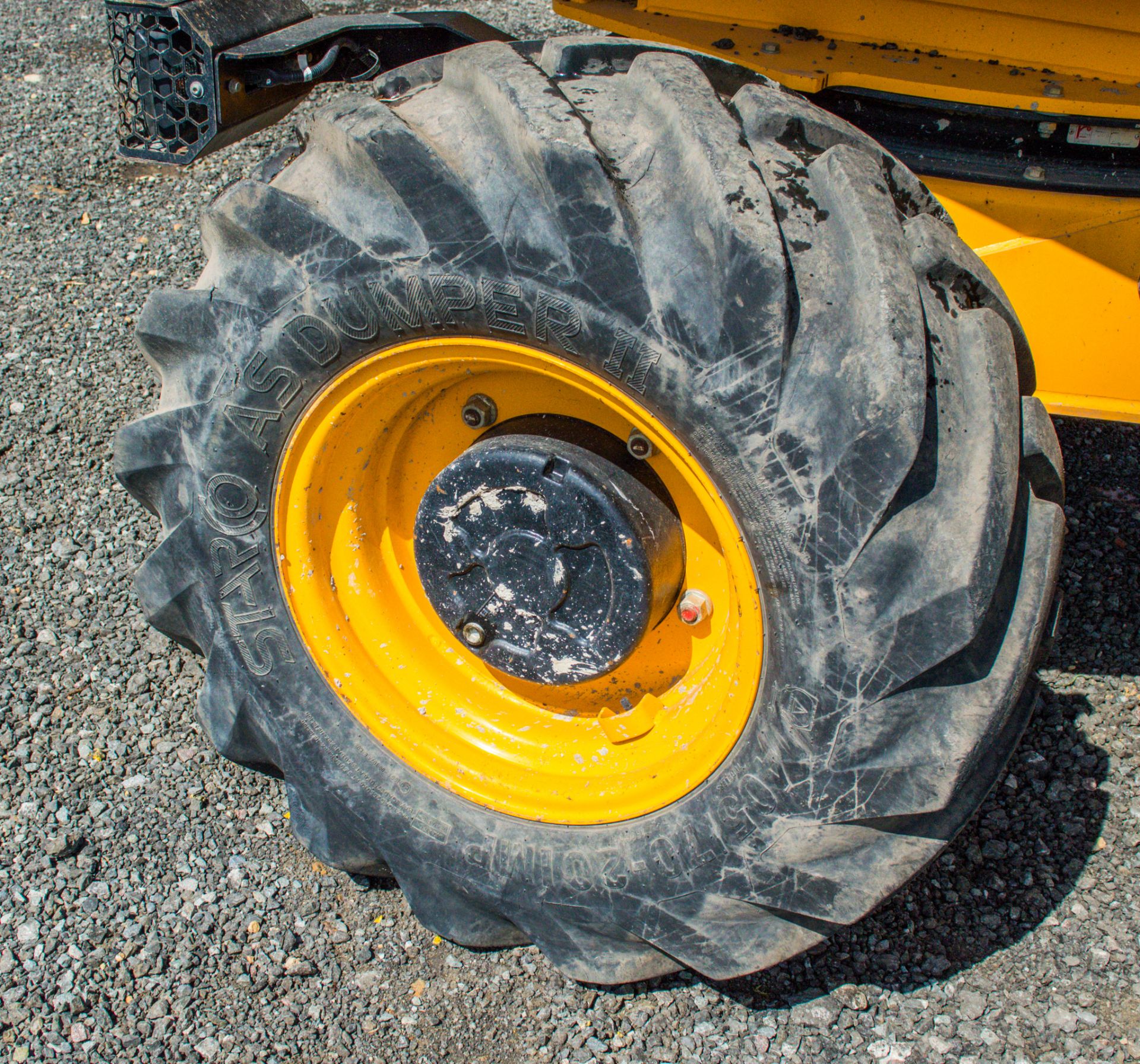 JCB 6T-1 6 tonne swivel skip dumper  Year: 2019 S/N: 2915356 Recorded Hours: 464 SD562 c/w front - Image 12 of 18