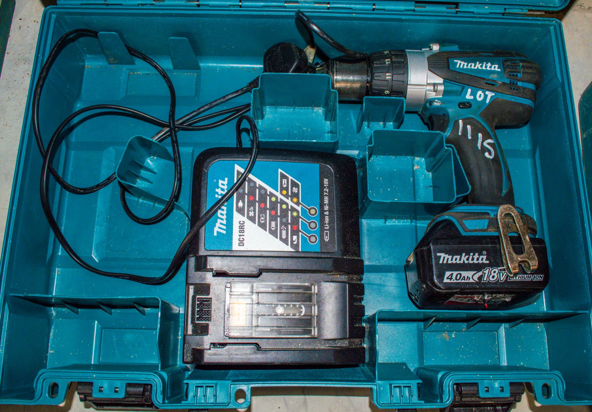 Makita 18v cordless drill c/w charger, battery & carry case