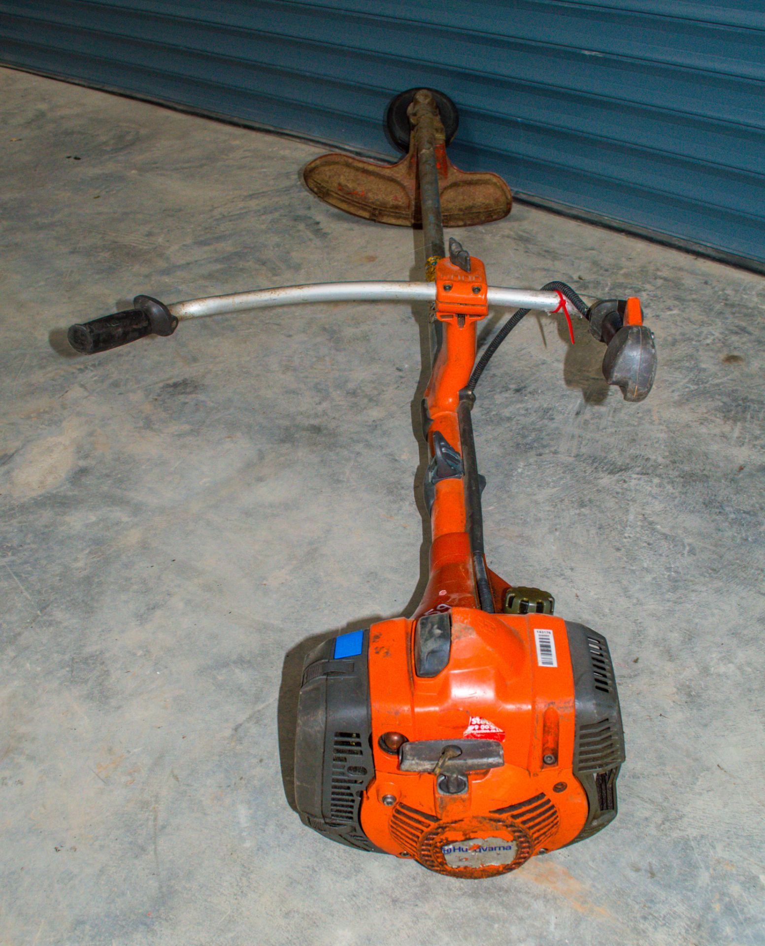 Husqvarna petrol driven strimmer - Image 2 of 2