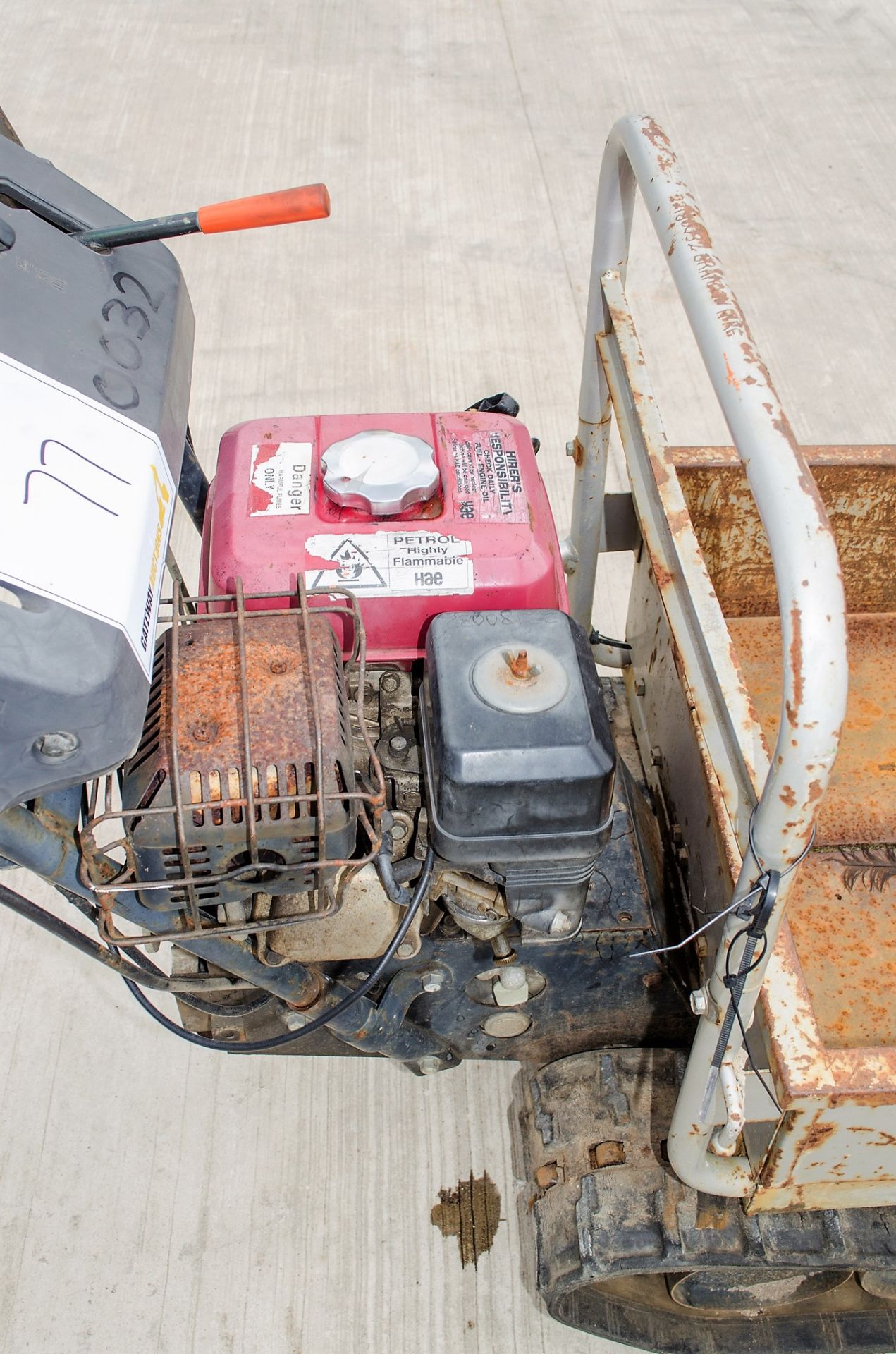 Petrol driven walk behind rubber tracked dumper  2218-0032 - Image 7 of 8