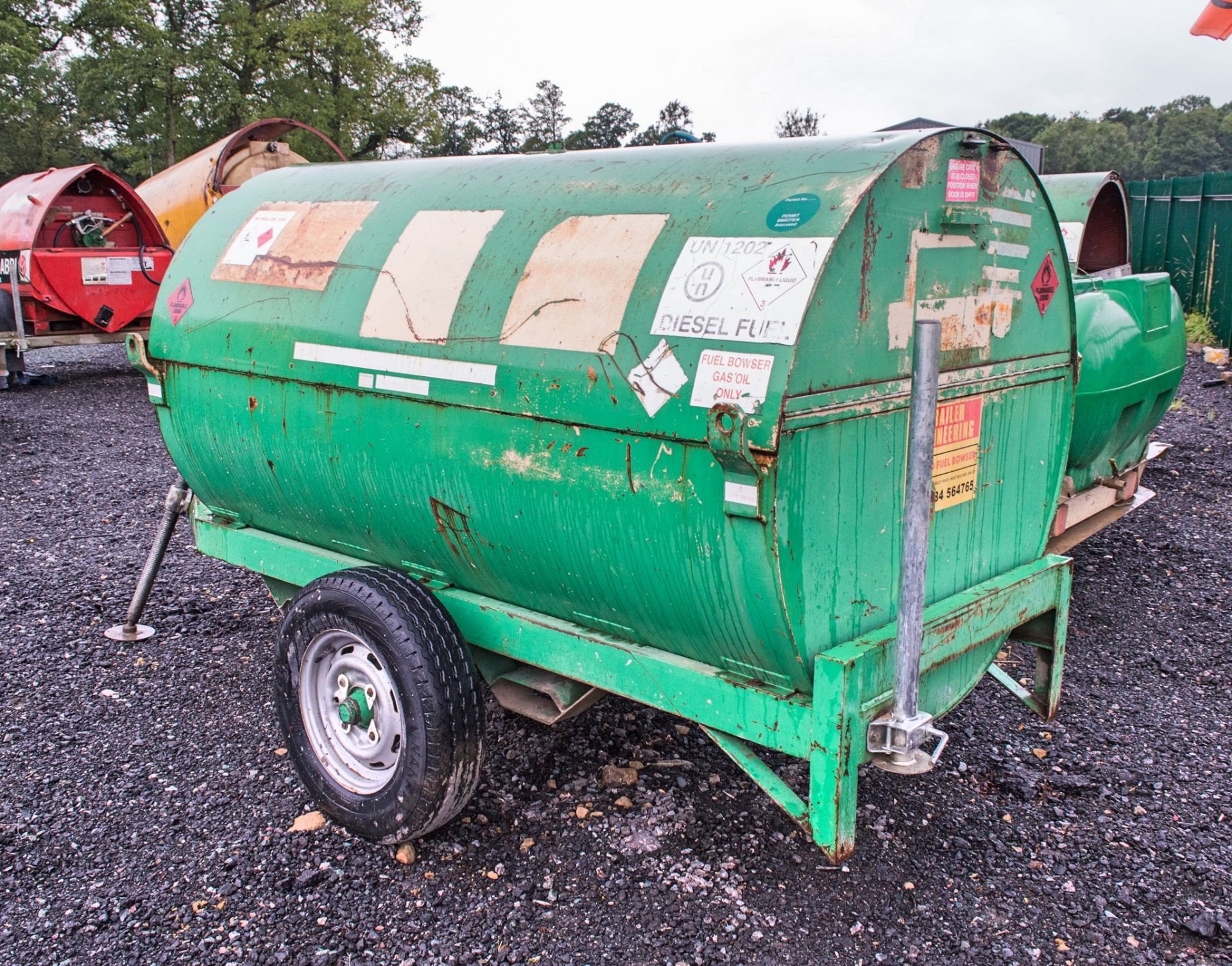 Trailer Engineering 250 gallon site tow bunded fuel bowser c/w hand pump, delivery hose & trigger - Image 2 of 3