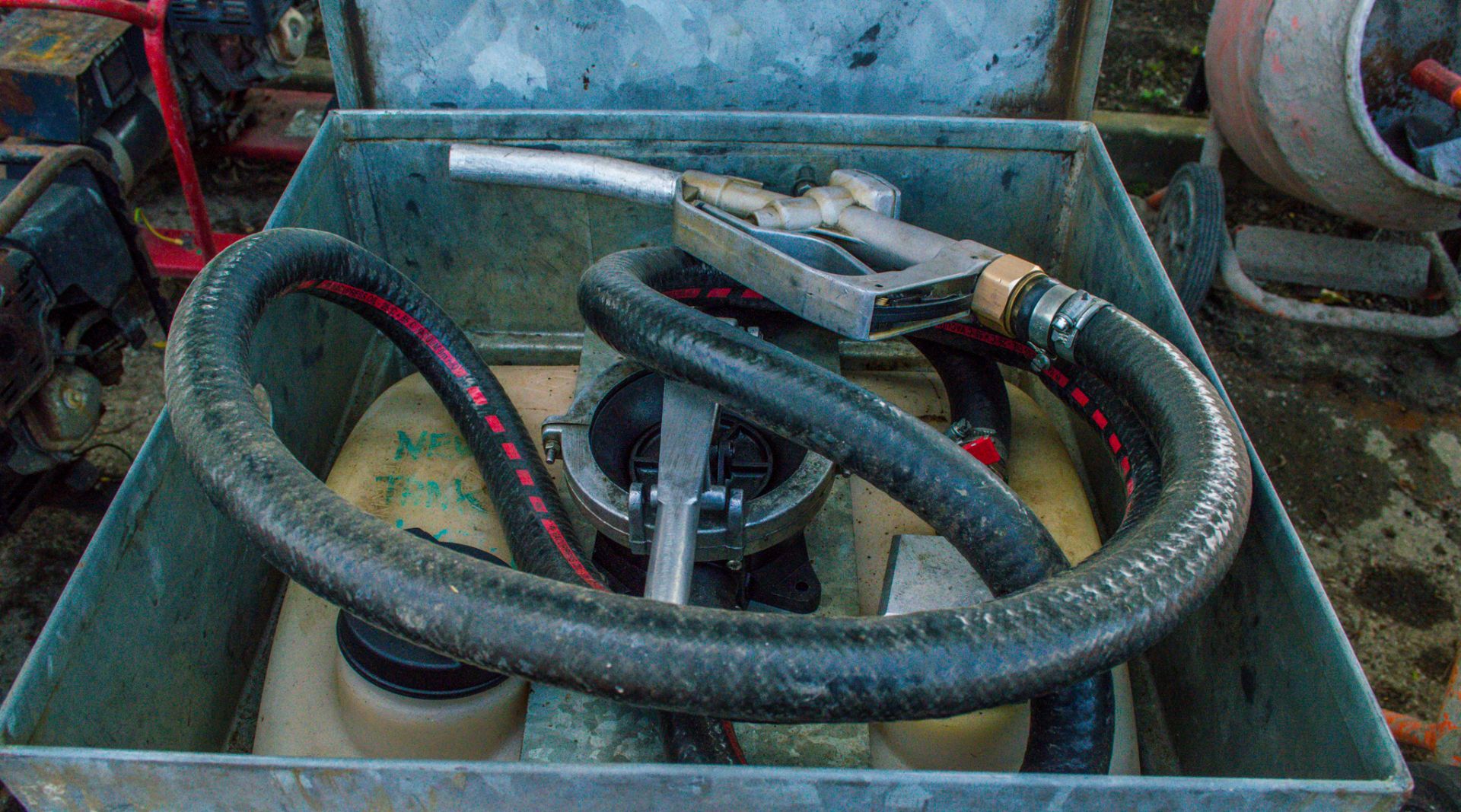 Western 100 litre mobile bunded fuel bowser c/w hand pump, delivery hose & trigger nozzle - Image 2 of 2