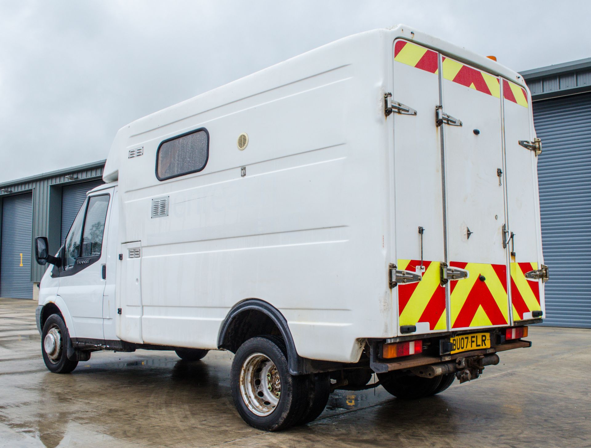 Ford Transit 100 T350M 2402cc diesel box van Registration number: BU07 FLR Date of registration: - Image 4 of 26