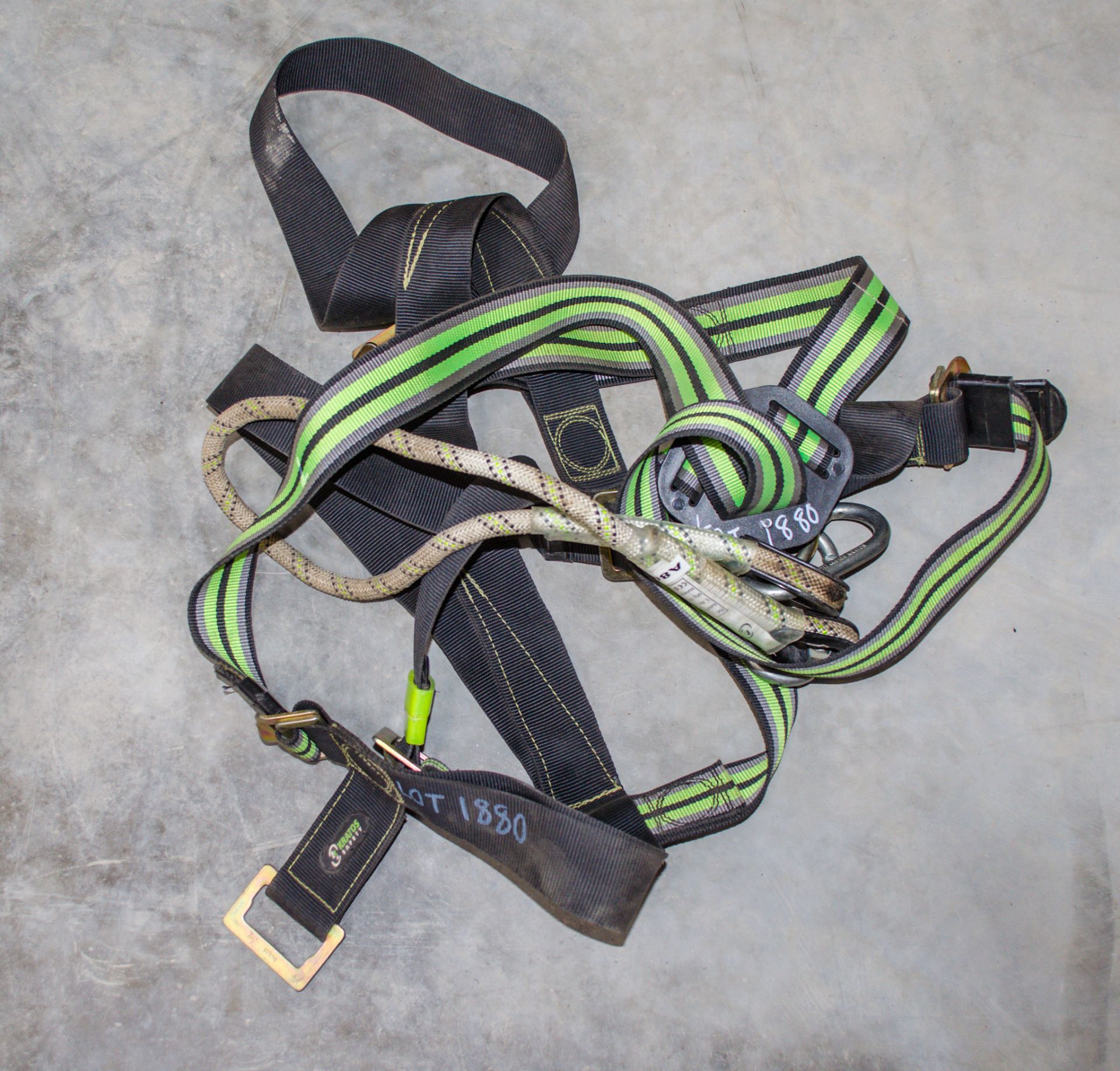 Personnel safety harness A803292