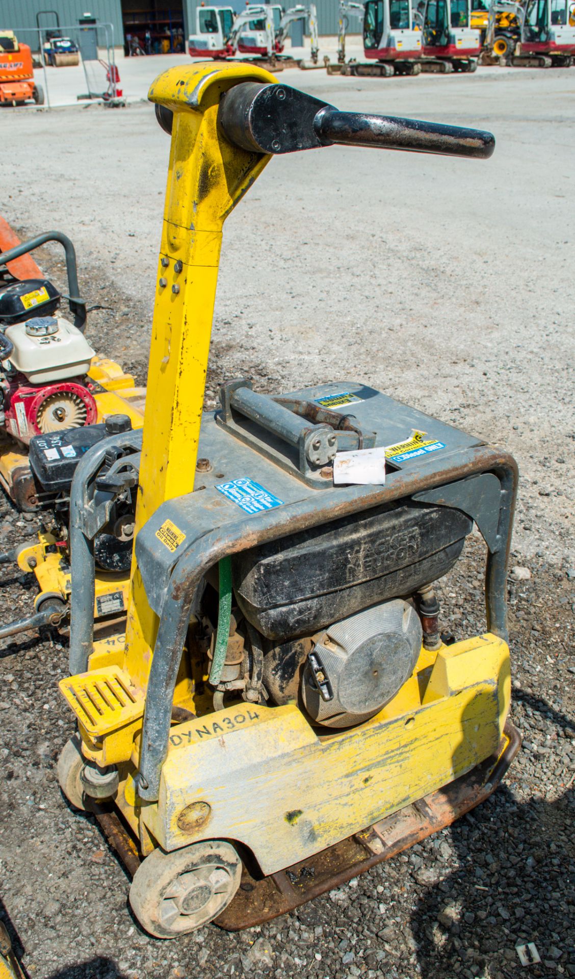 Wacker Neuson DPU 2540H diesel driven forward/reverse compactor plate DYNA304 - Image 2 of 2