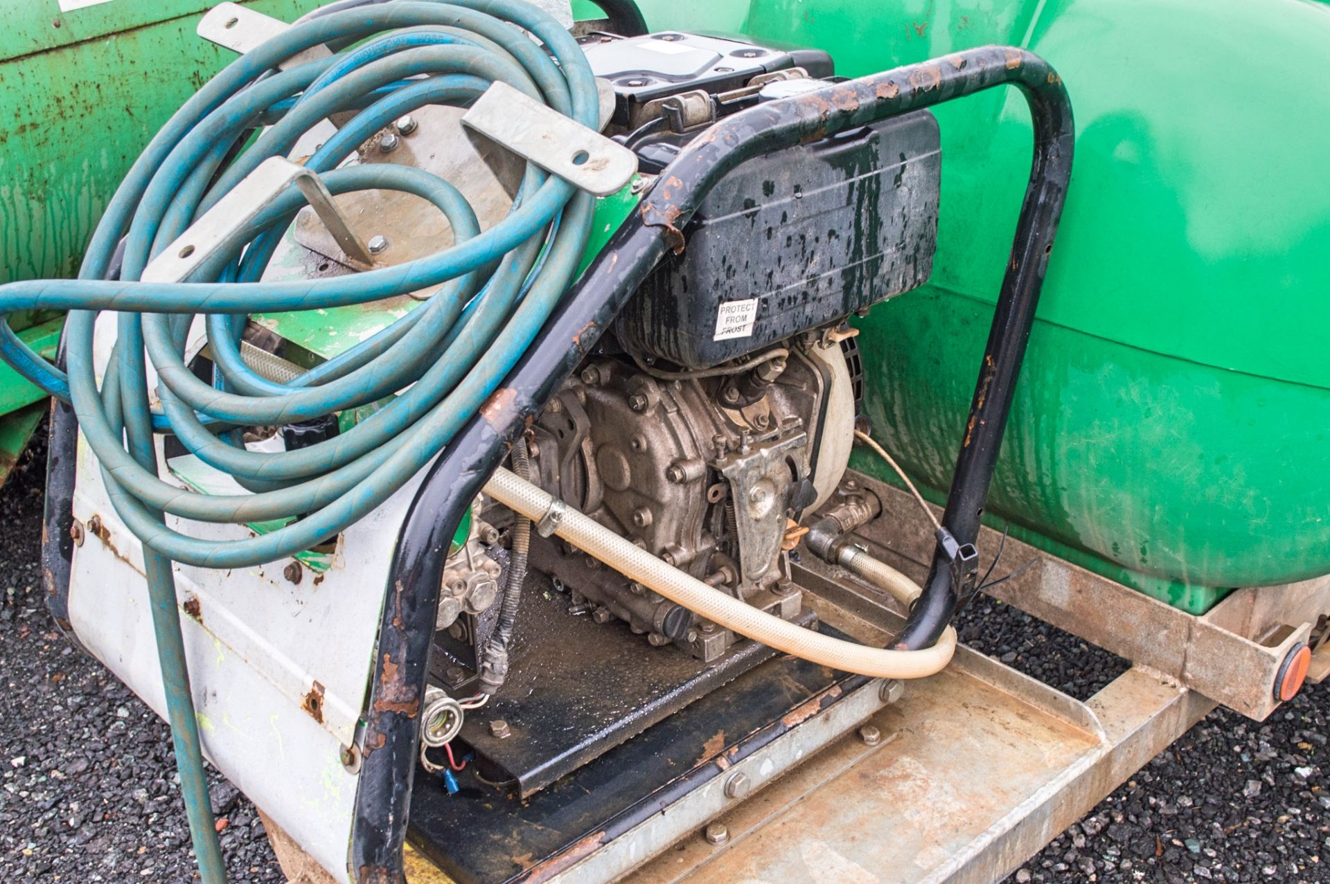 250 gallon fast tow diesel driven pressure washer bowser A733072 - Image 3 of 4