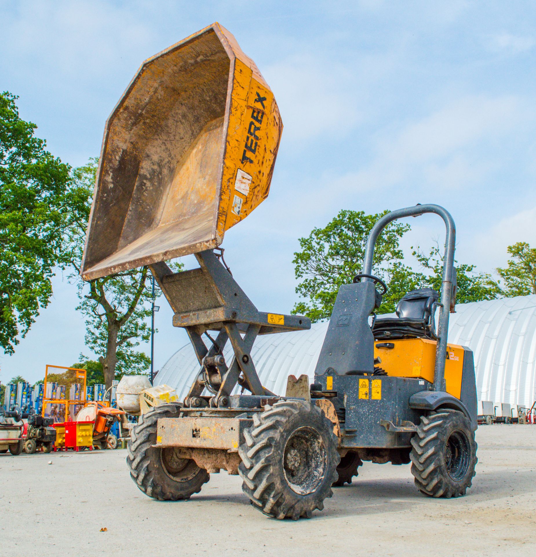 Terex TA2-SE 2 tonne hi-tip swivel skip dumper dumper Year: 2011 S/N: 3MP2282 Recorded Hours: 1234 - Image 13 of 19