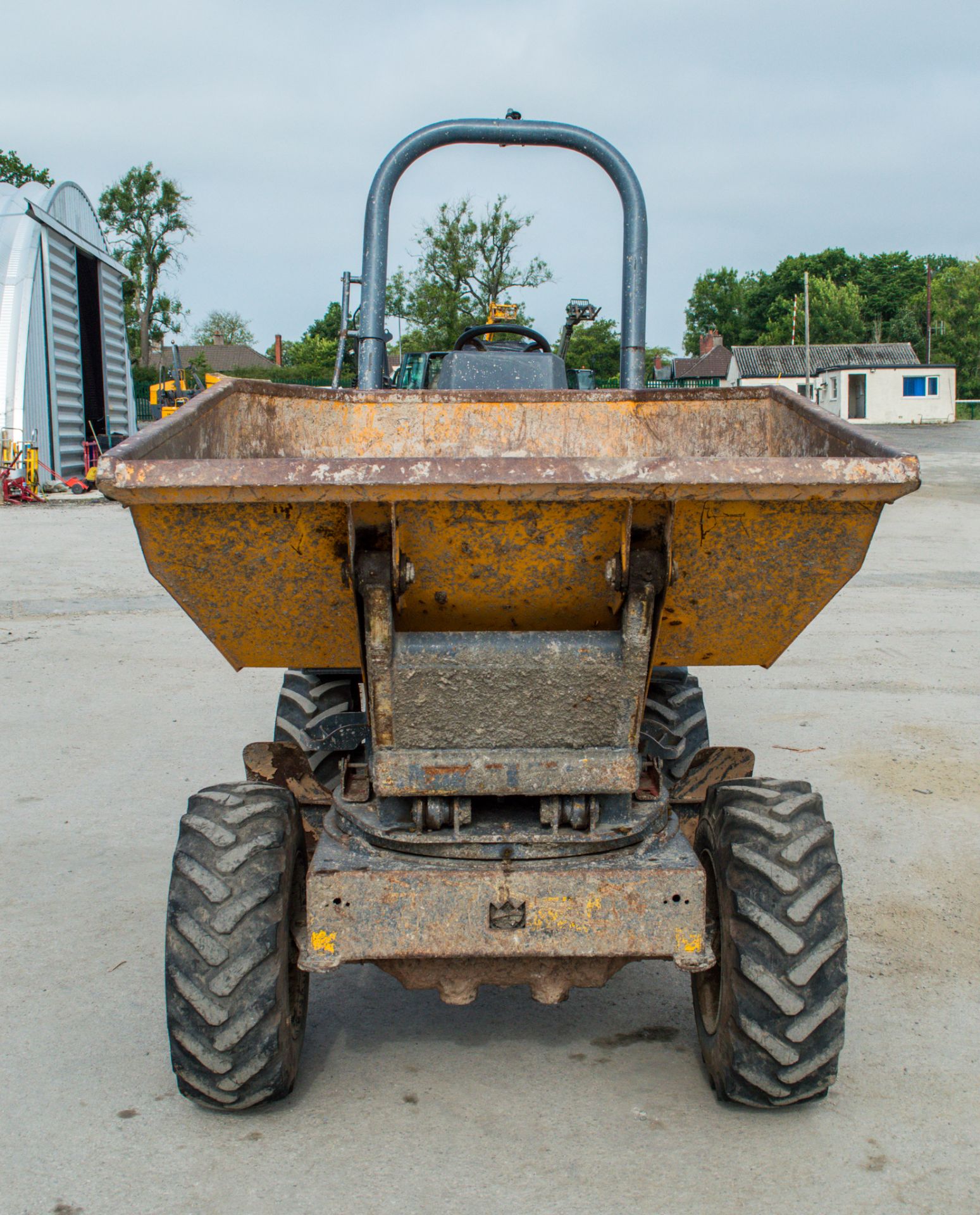 Terex TA2-SE 2 tonne hi-tip swivel skip dumper dumper Year: 2011 S/N: 3MP2282 Recorded Hours: 1234 - Image 5 of 19