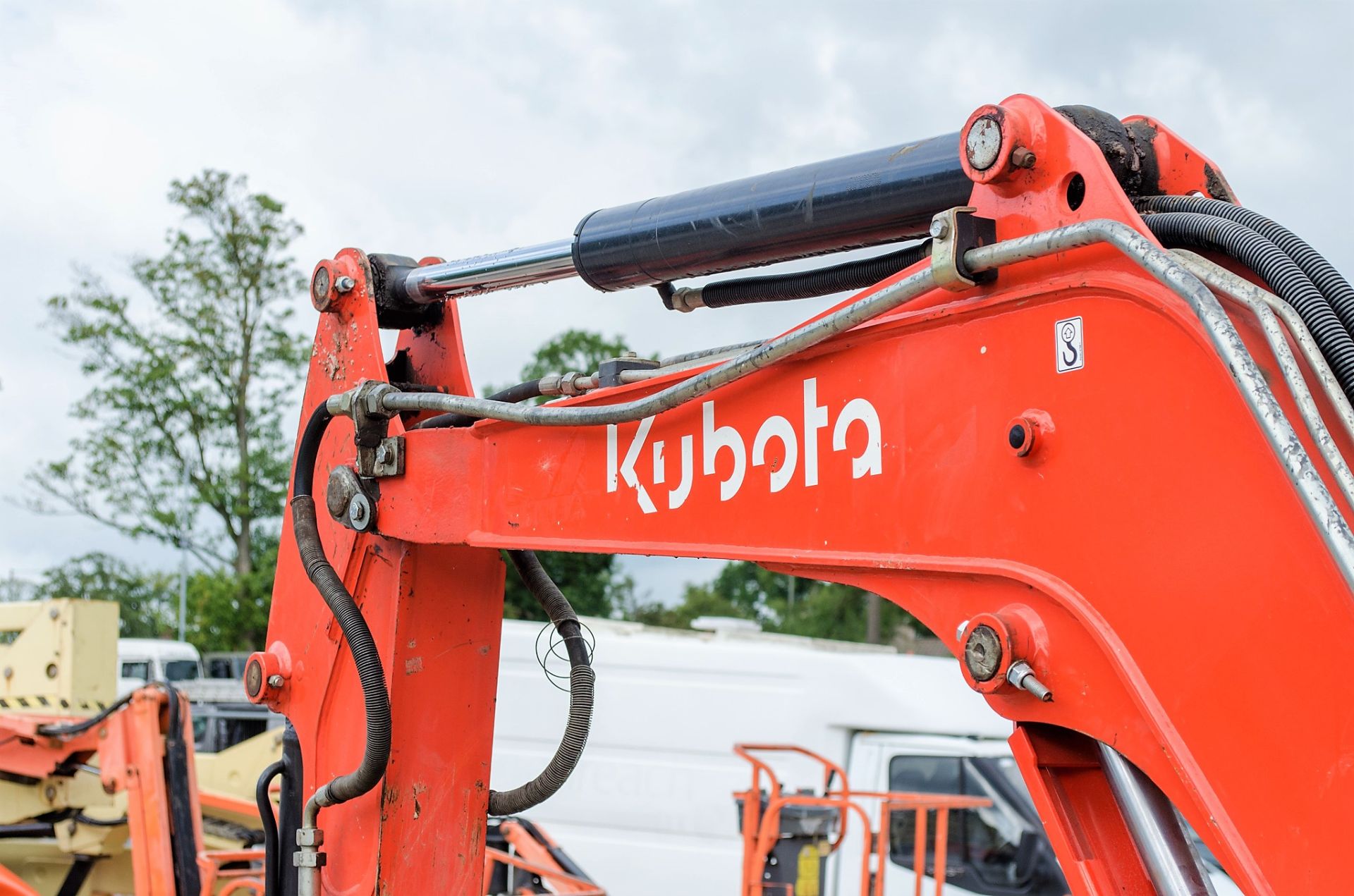 Kubota KX61-3 2.6 tonne rubber tracked excavator Year: 2015 S/N: 82259 Recorded Hours: 2075 blade, - Image 14 of 20