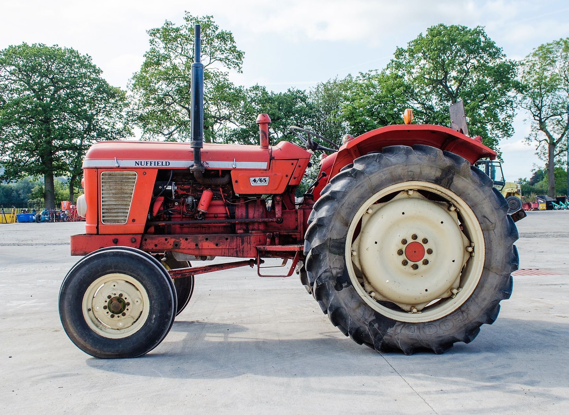 Nuffield 4/65 diesel 2WD tractor Registration Number: OSS 537G Date of Registration: 19/05/1969 - Image 7 of 18