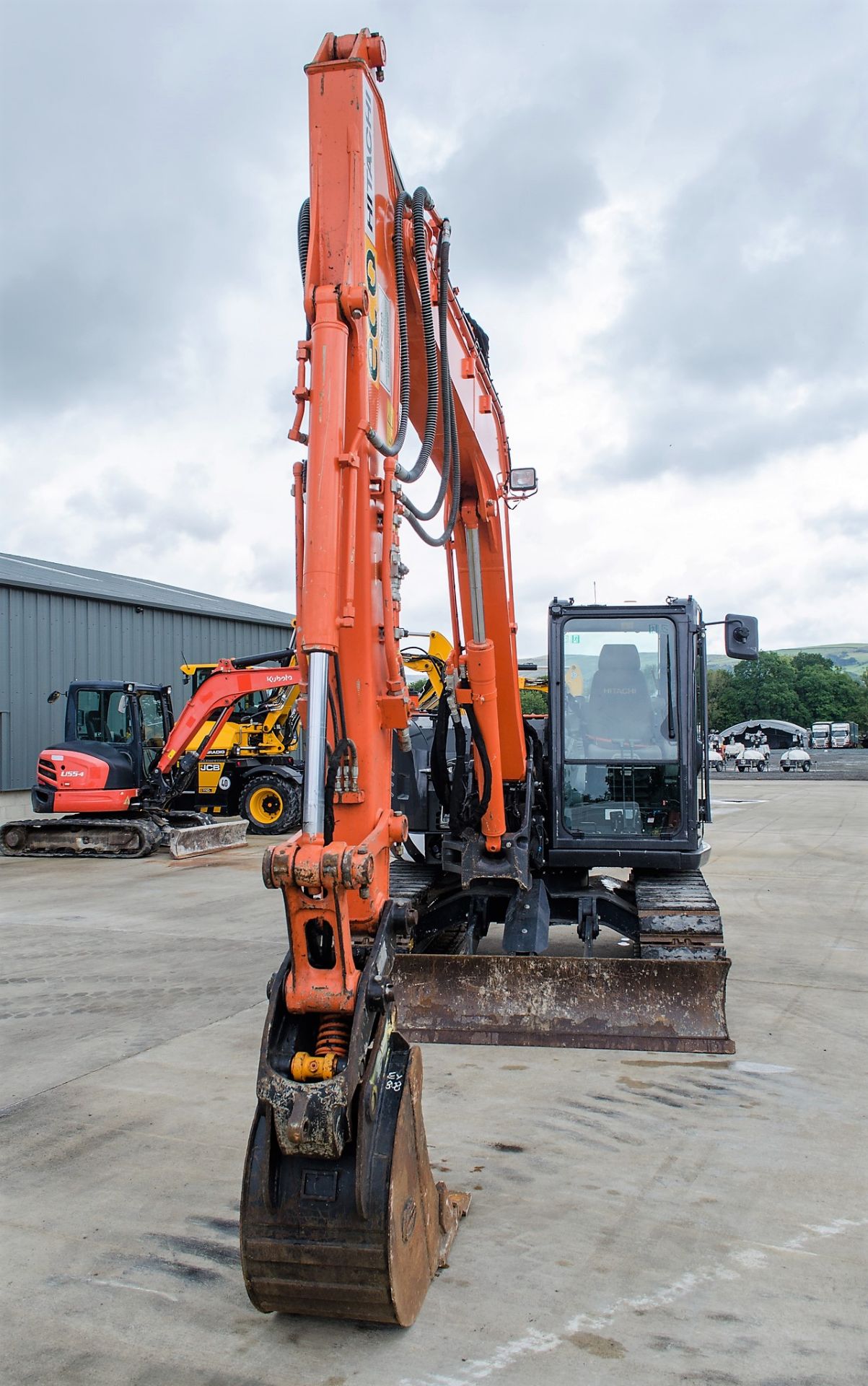 Hitachi Zaxis 85 USB-5 reduced tail swing 8.5 tonne steel tracked/rubber pad excavator - Image 5 of 30