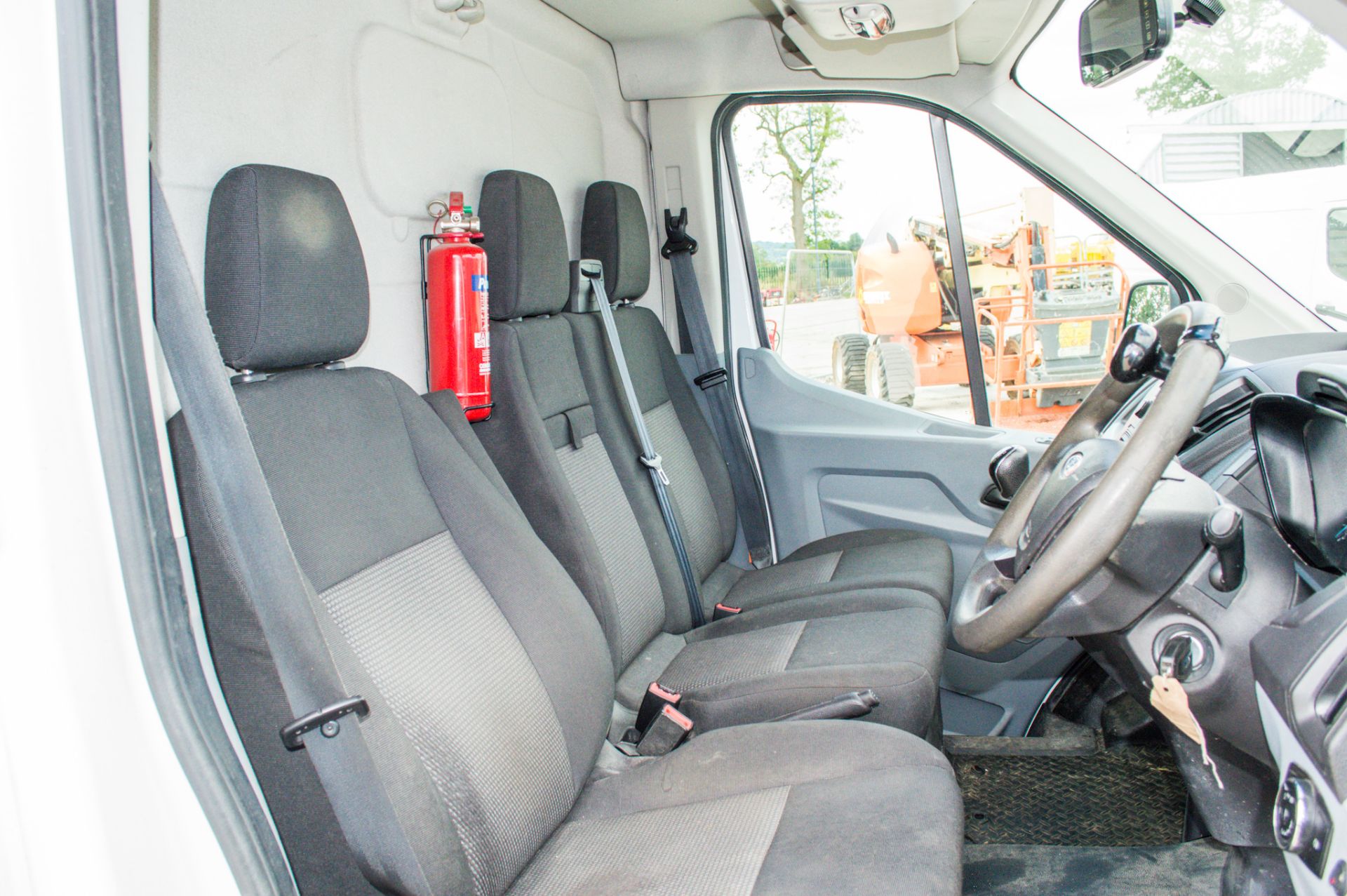 Ford Transit 350 RWD 2.2 TDCI 100 LWB high roof diesel panel van - Image 17 of 22