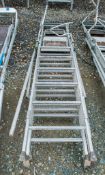 Centanre aluminium step ladder/podium LL12489