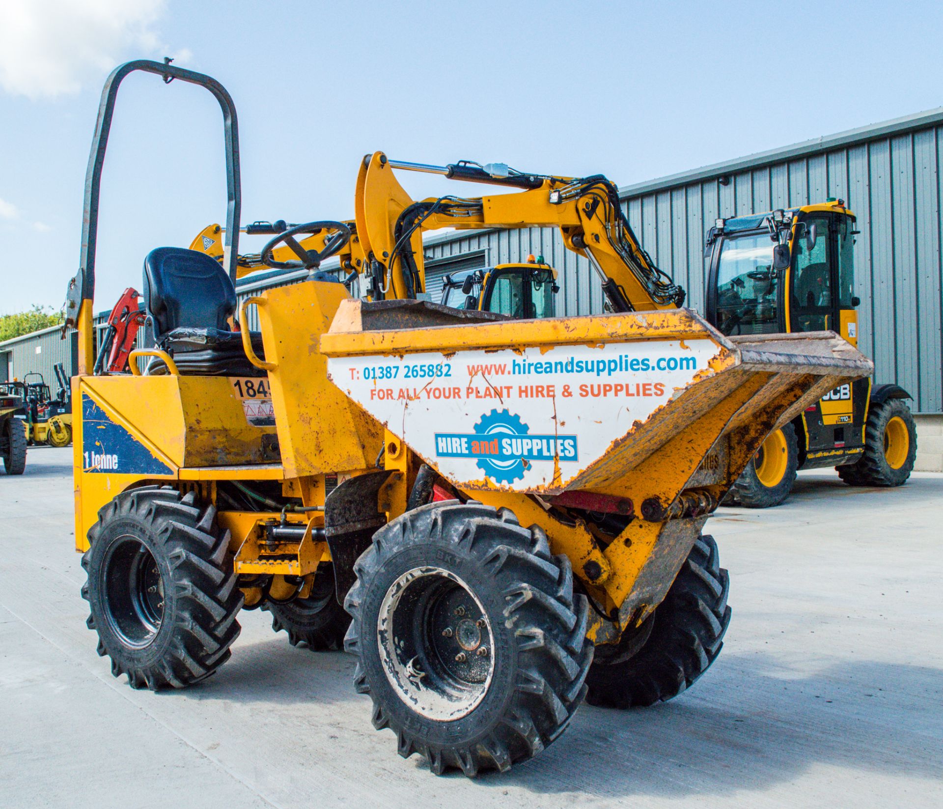 Thwaites 1 tonne hi-tip dumper Year: 2009 S/N: B8383 Recorded Hours: 5562 18458 - Image 2 of 18